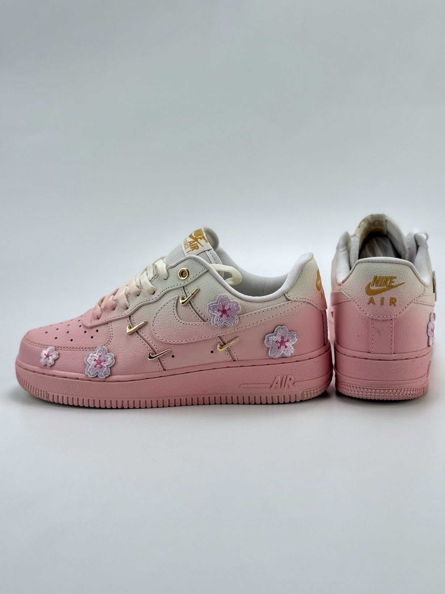 Nike Air Force 1 Low 07 樱花之恋 四金小钩  FC3654-121