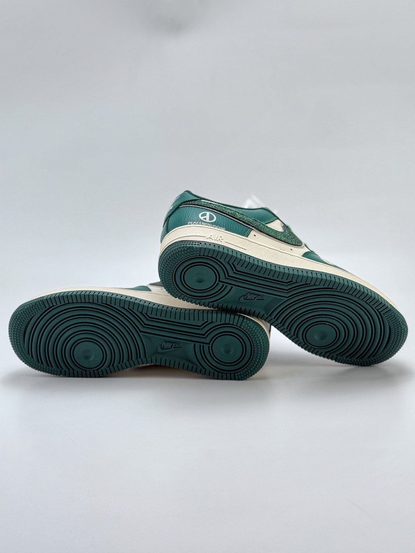 Nike Air Force 1 Low 07 x Peaceminusone 雏菊 白绿满天星  QY6818-617