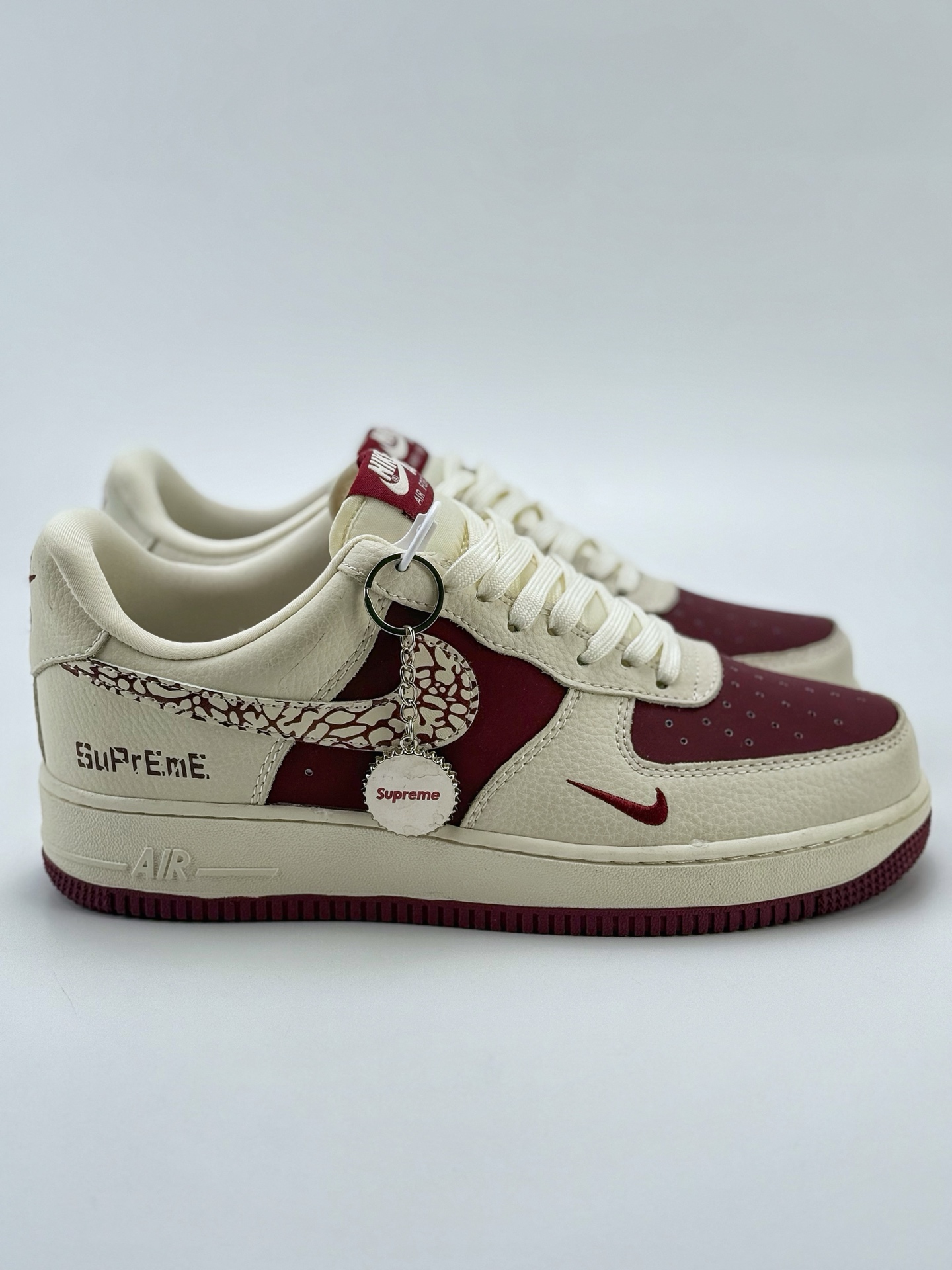 Nike Air Force 1 Low 07 x Supreme 白酒红小钩 KK1988-070