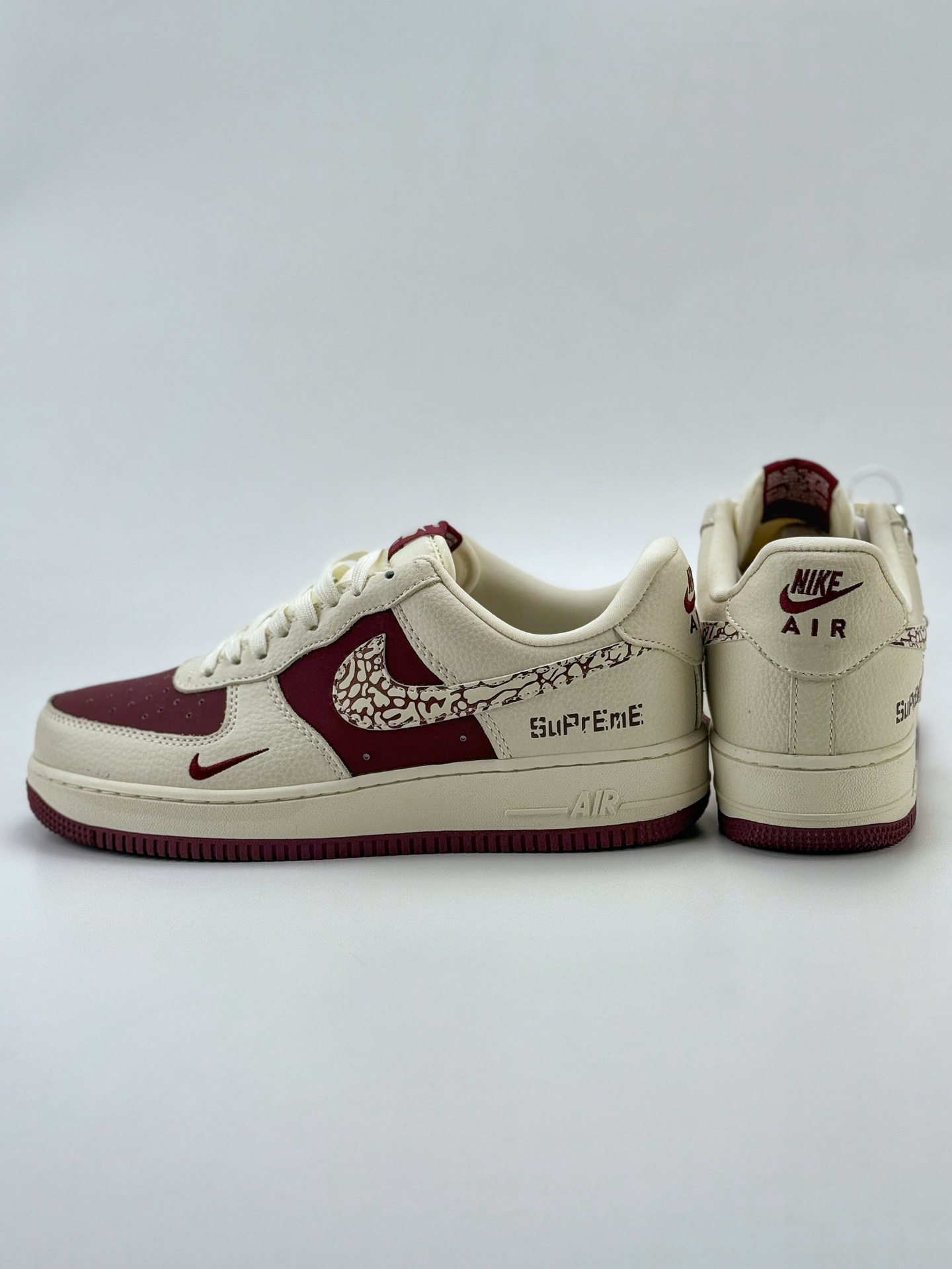 Nike Air Force 1 Low 07 x Supreme 白酒红小钩 KK1988-070