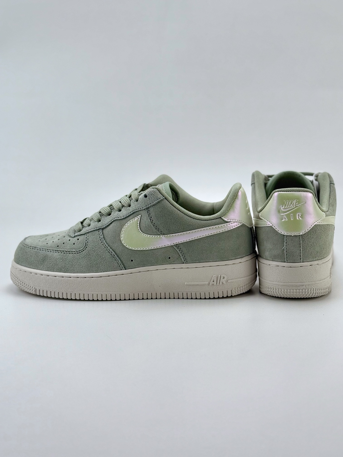 Nike Air Force 1 Low 07 灰绿翻毛 HJ4401-300