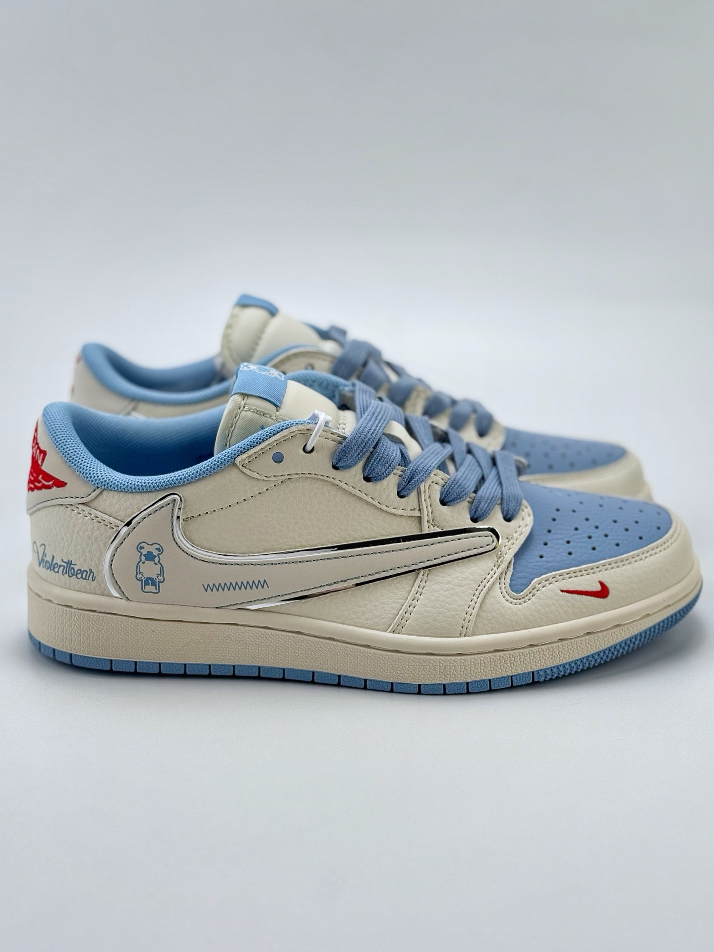 Travis Scott x Nike Air Jordan 1 Low Air Jordan 1 Low 反转白蓝小钩倒钩 XS7089-528