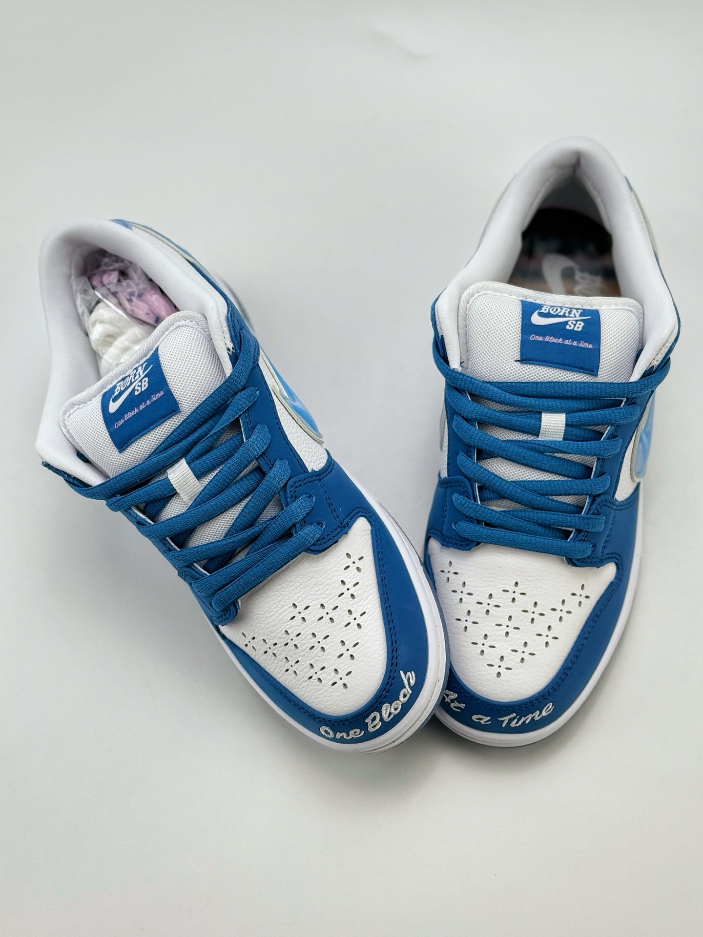 Nike SB Dunk Low x Born x Raised 蓝白 FN7819-400