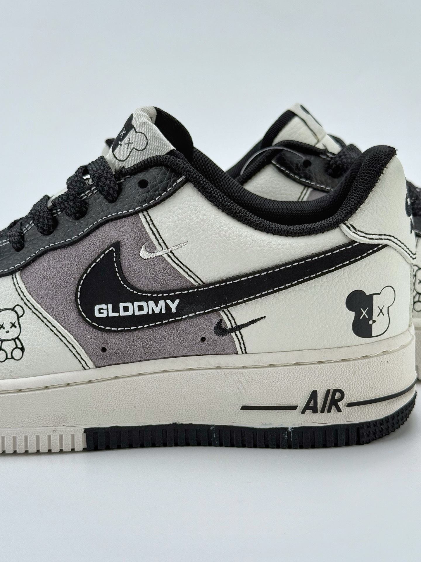 Nike Air Force 1 Low 07 x GLDDMY 白黑三小钩满天星 KY8899-103