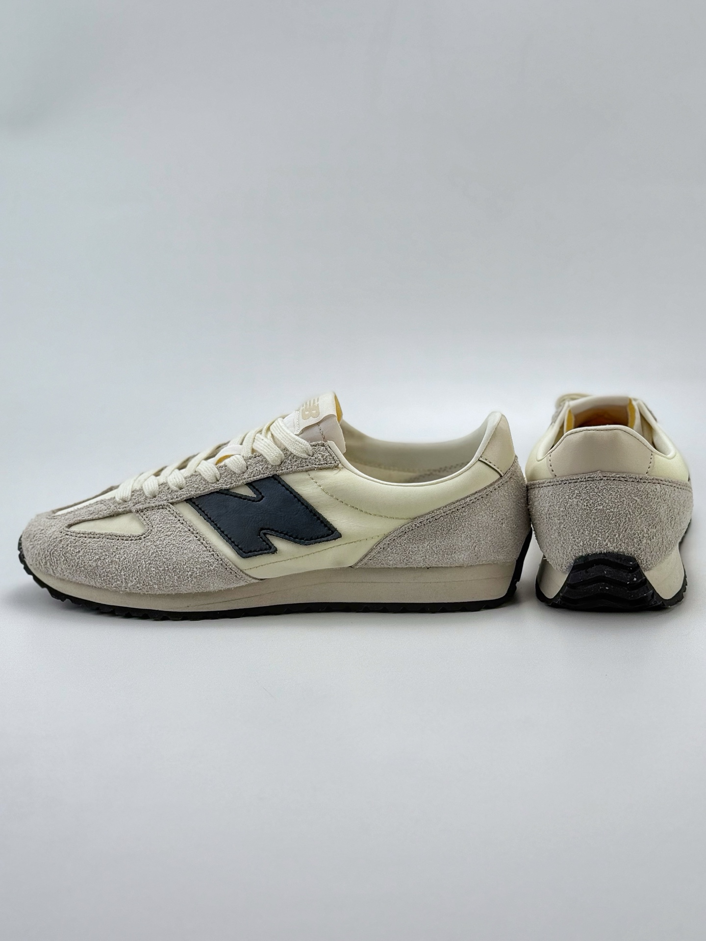 New Balance NB471 纯原系列 471系列织物牛剖层革生活休闲鞋 U471AM