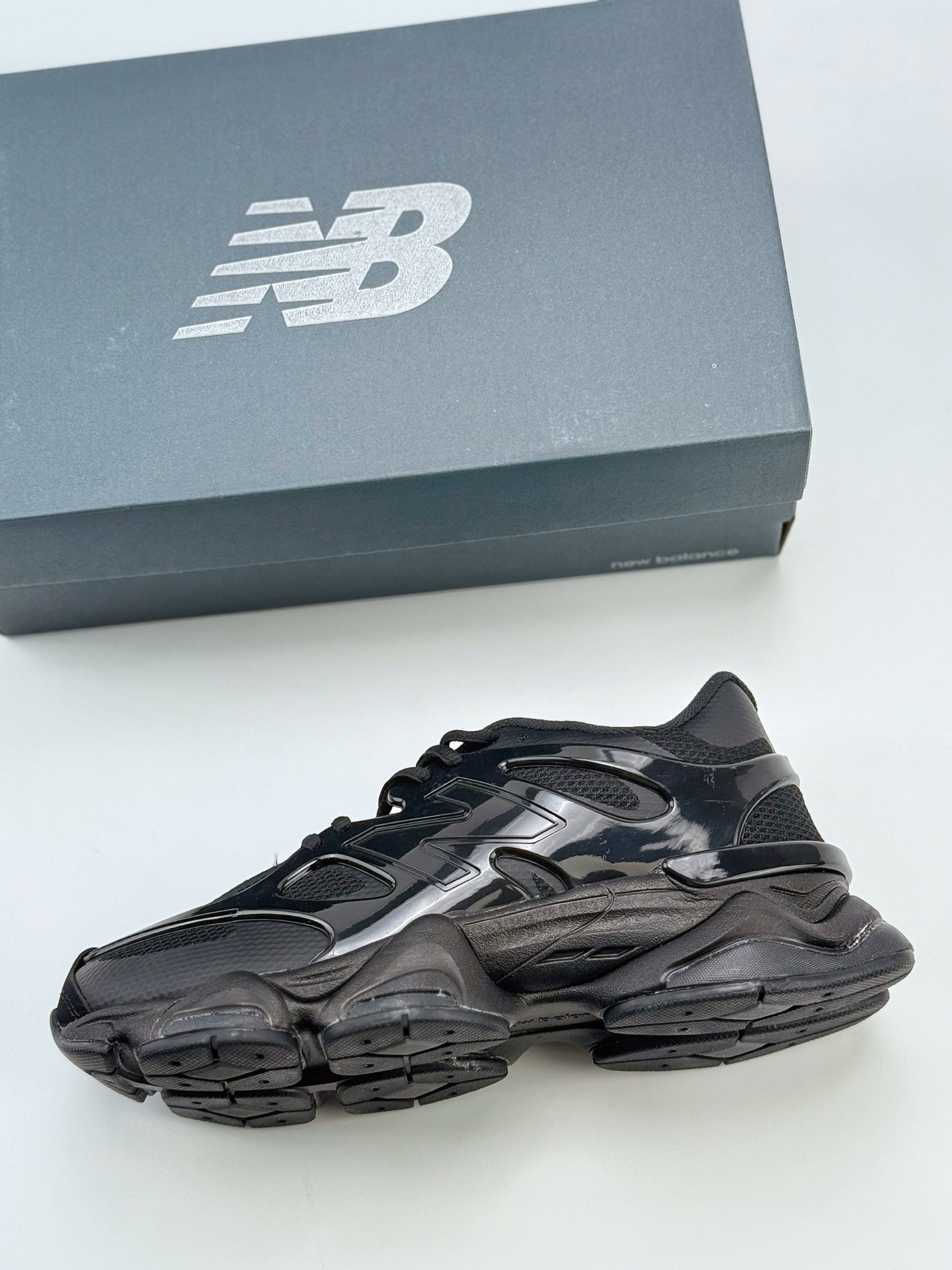 Joe Freshgoods x New Balance 版本 NB9060 联名款 复古休闲运动慢跑鞋 U9060IMA