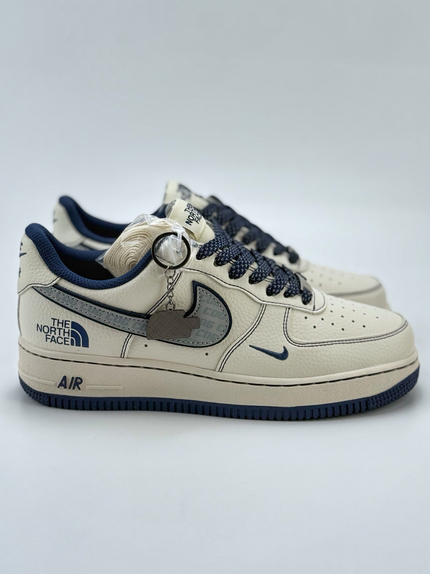 Nike Air Force 1 Low 07 x The North Face x CDG 白蓝小钩满天星 HH7518-051