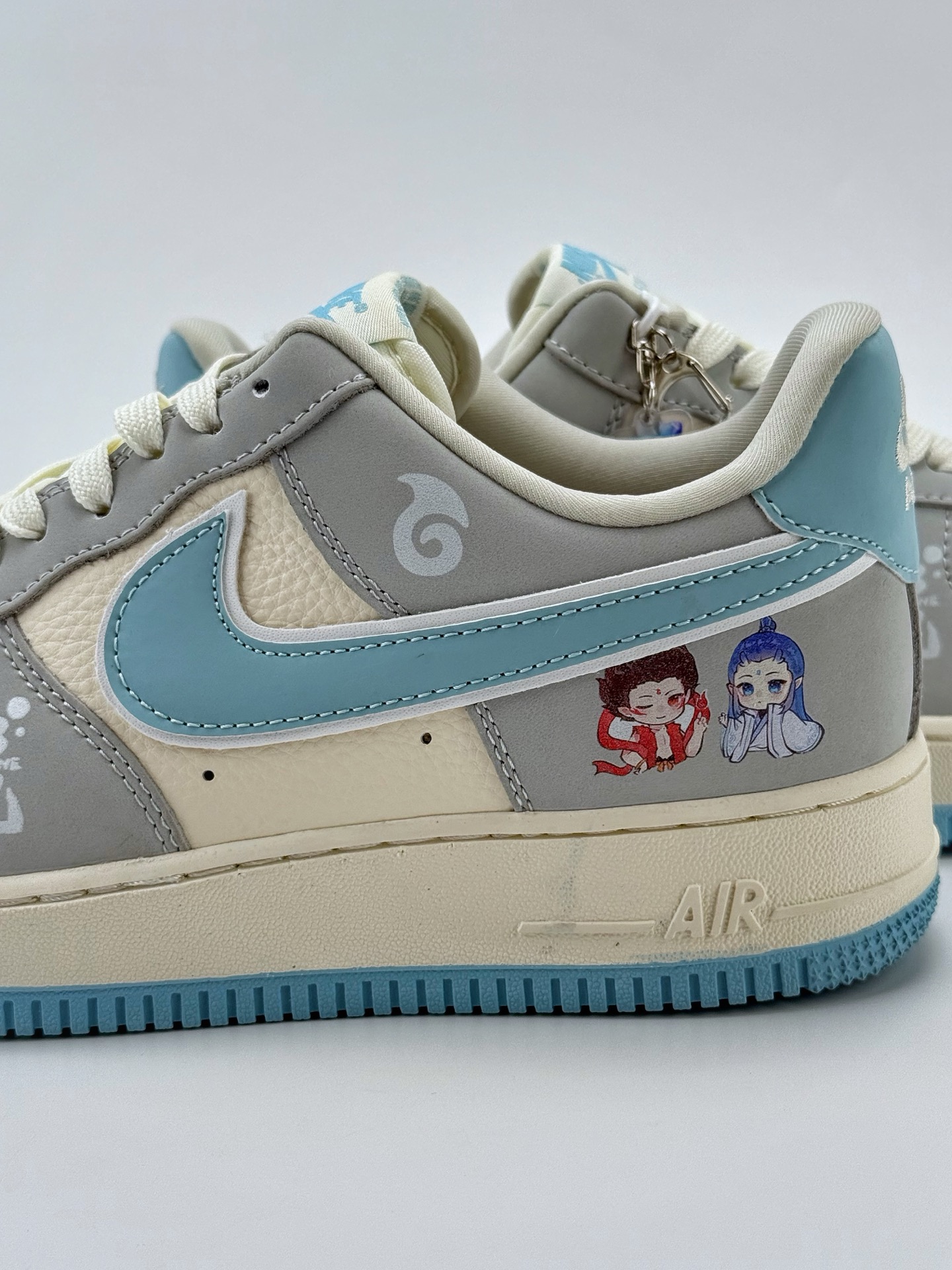 Nike Air Force 1 Low 07 哪吒 白灰蓝涂鸦 DF0188-047
