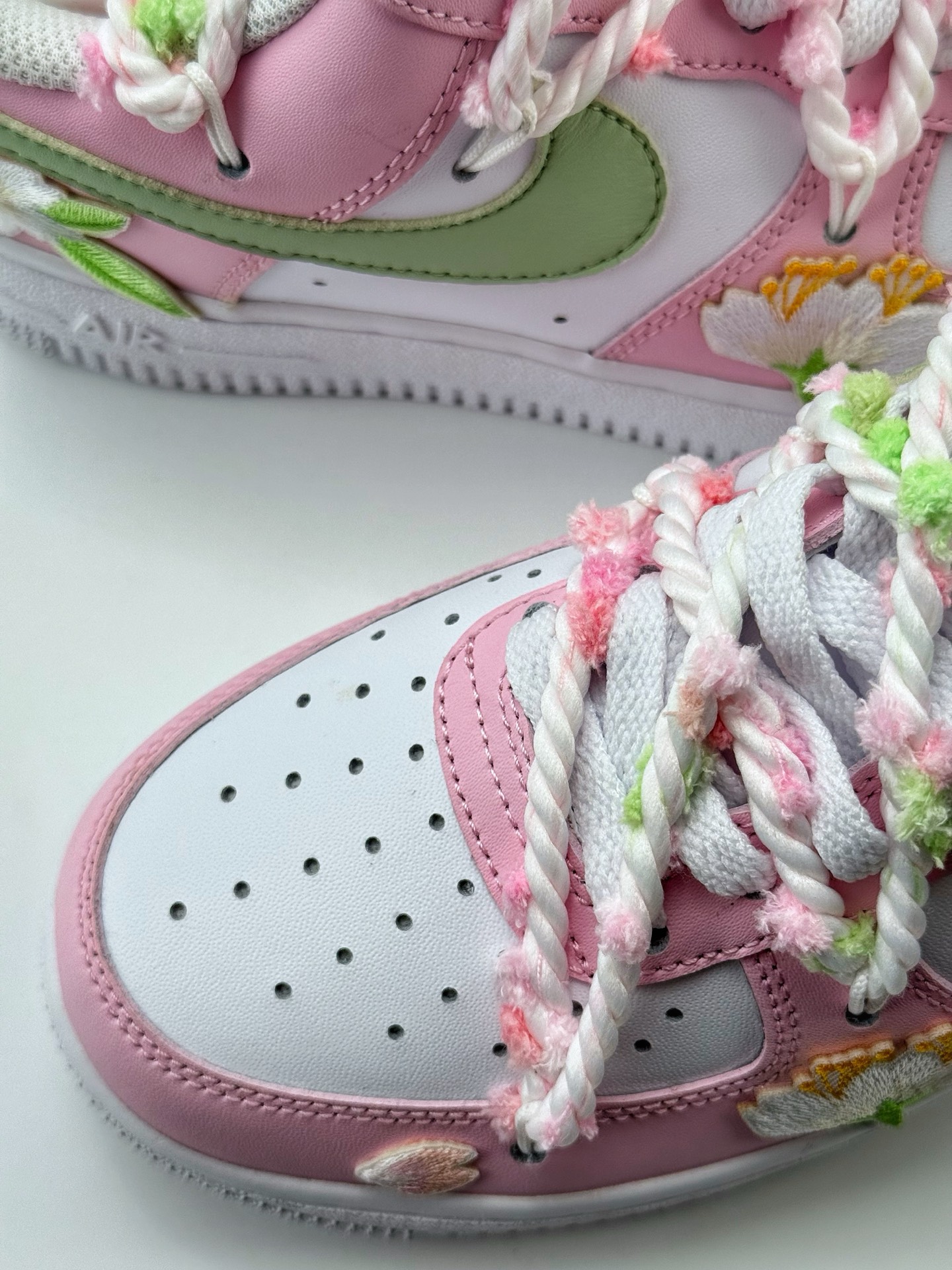 Nike Air Force 1 Low 07 白粉绿 涂鸦绑带 VV1999-013