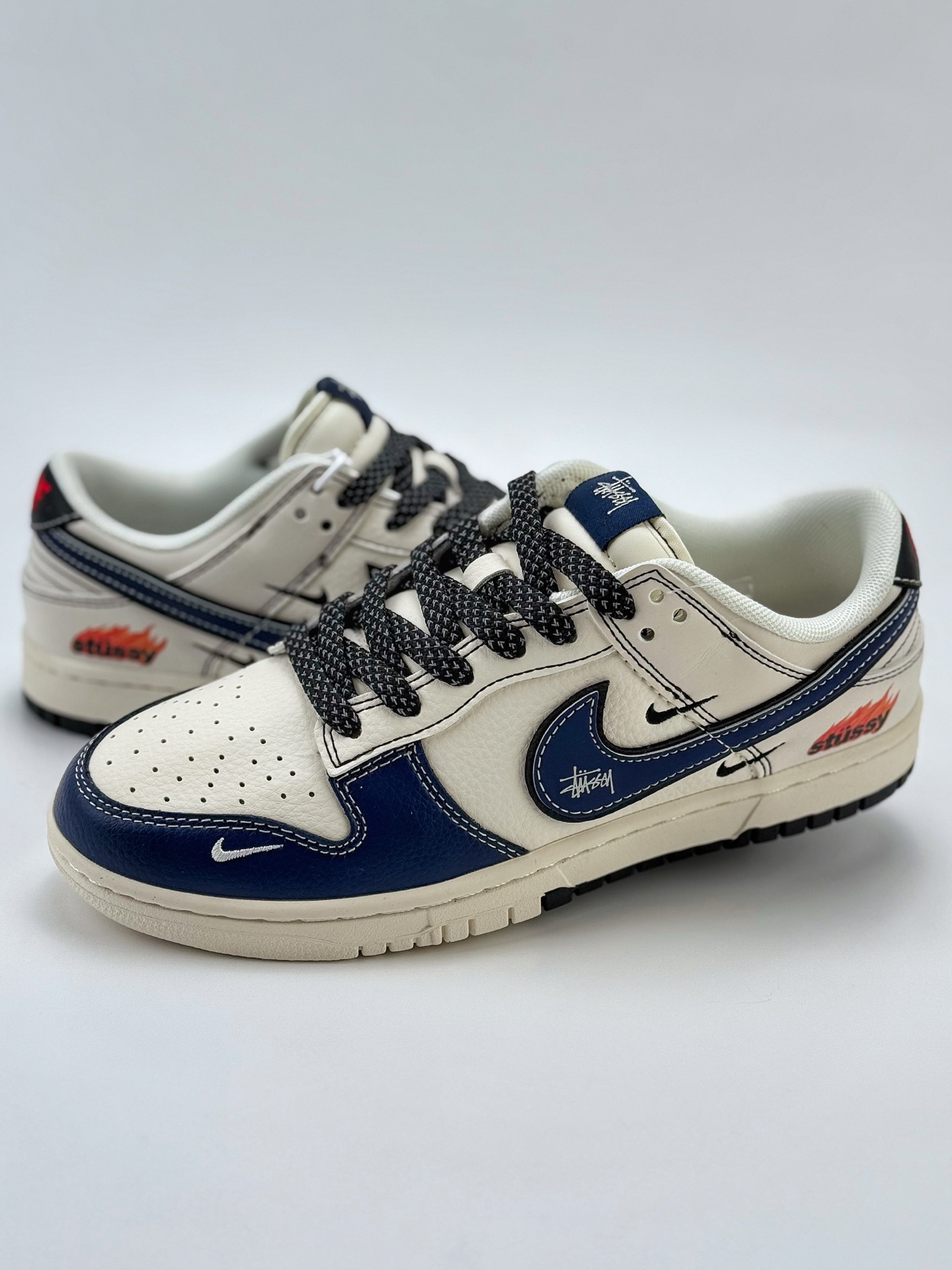 Nike SB Dunk Low x Stussy 白蓝黑三小钩满天星 ZH2598-226
