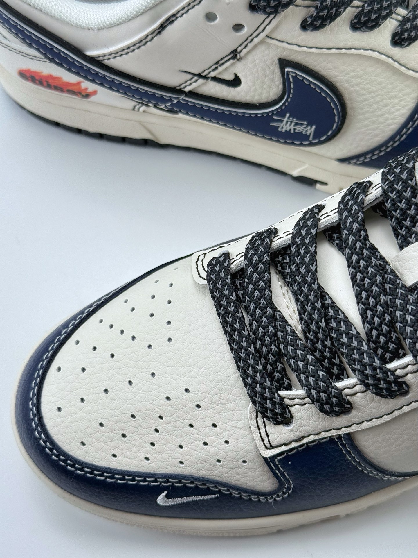 Nike SB Dunk Low x Stussy 白蓝黑三小钩满天星 ZH2598-226