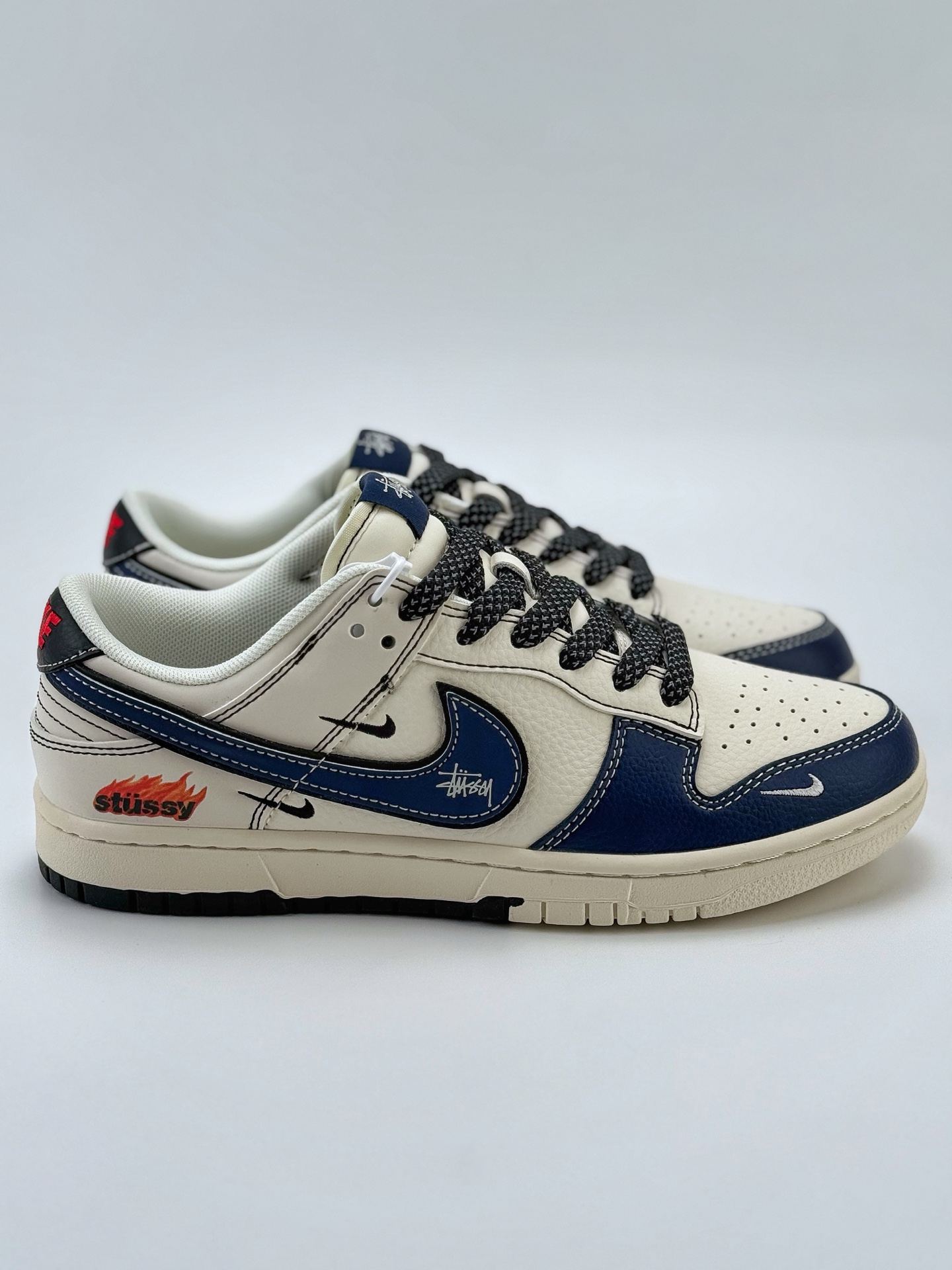 Nike SB Dunk Low x Stussy 白蓝黑三小钩满天星 ZH2598-226