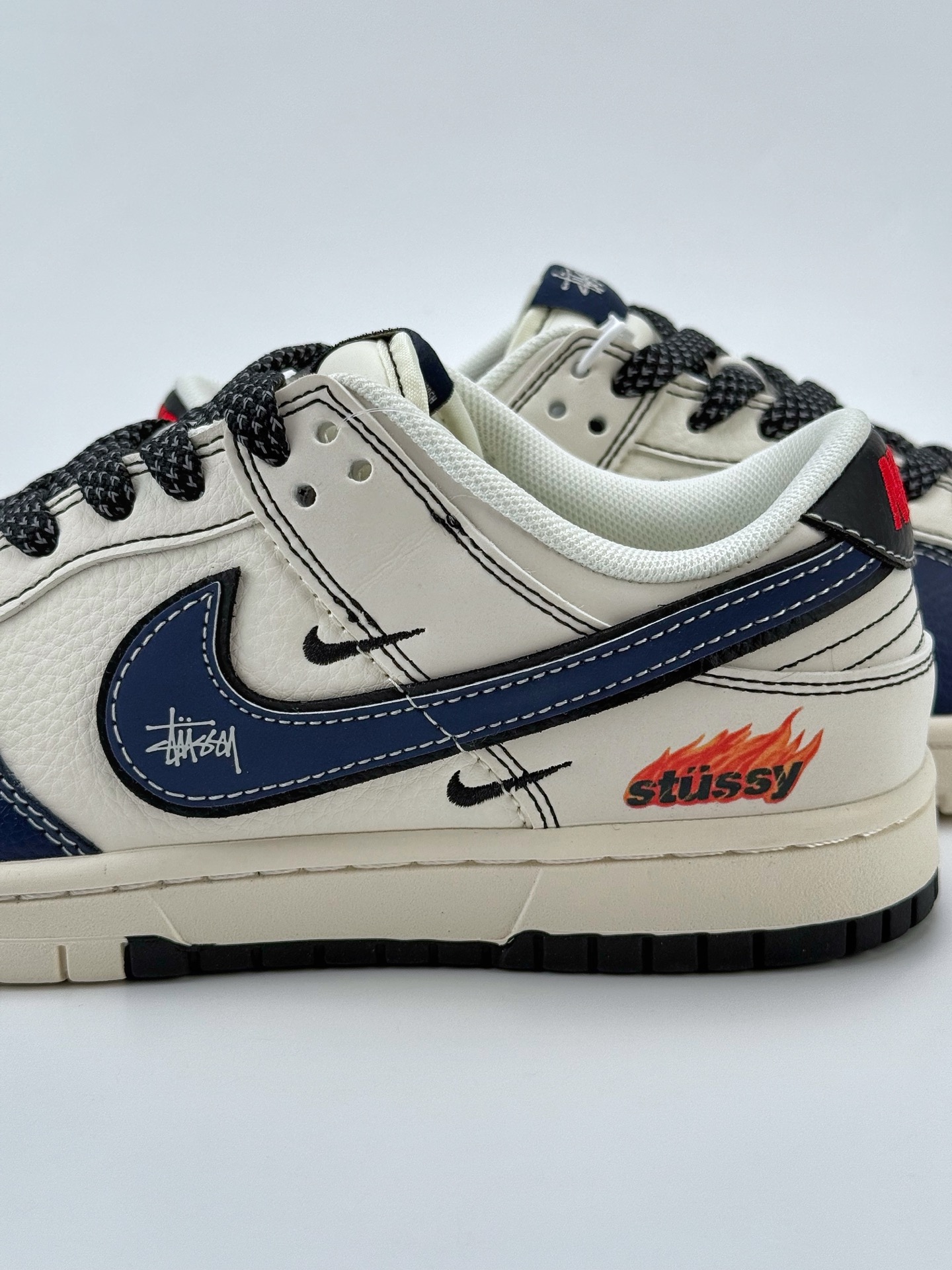 Nike SB Dunk Low x Stussy 白蓝黑三小钩满天星 ZH2598-226