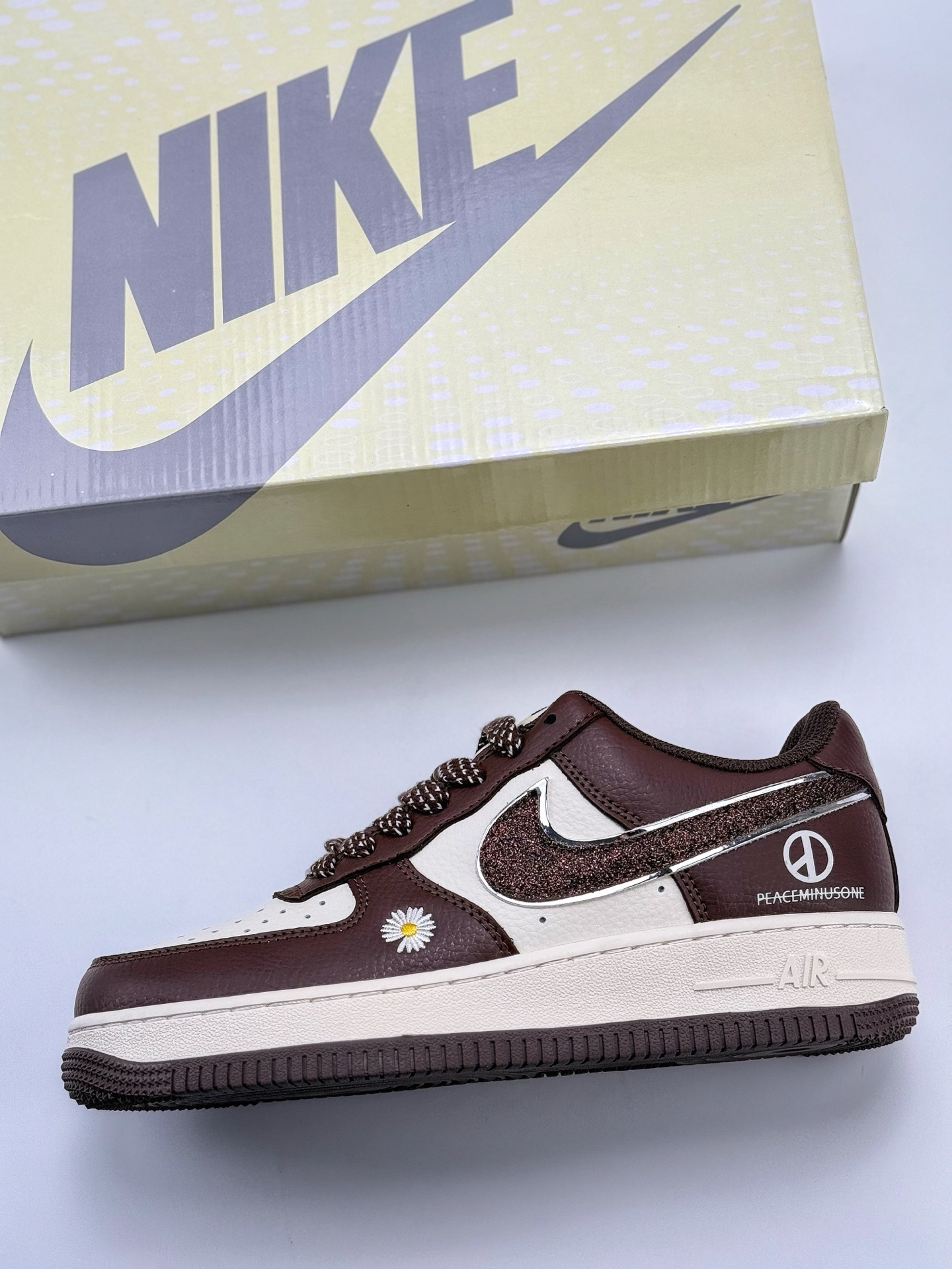 Nike Air Force 1 Low 07 x Peaceminusone 雏菊 白褐满天星 QY6818-613