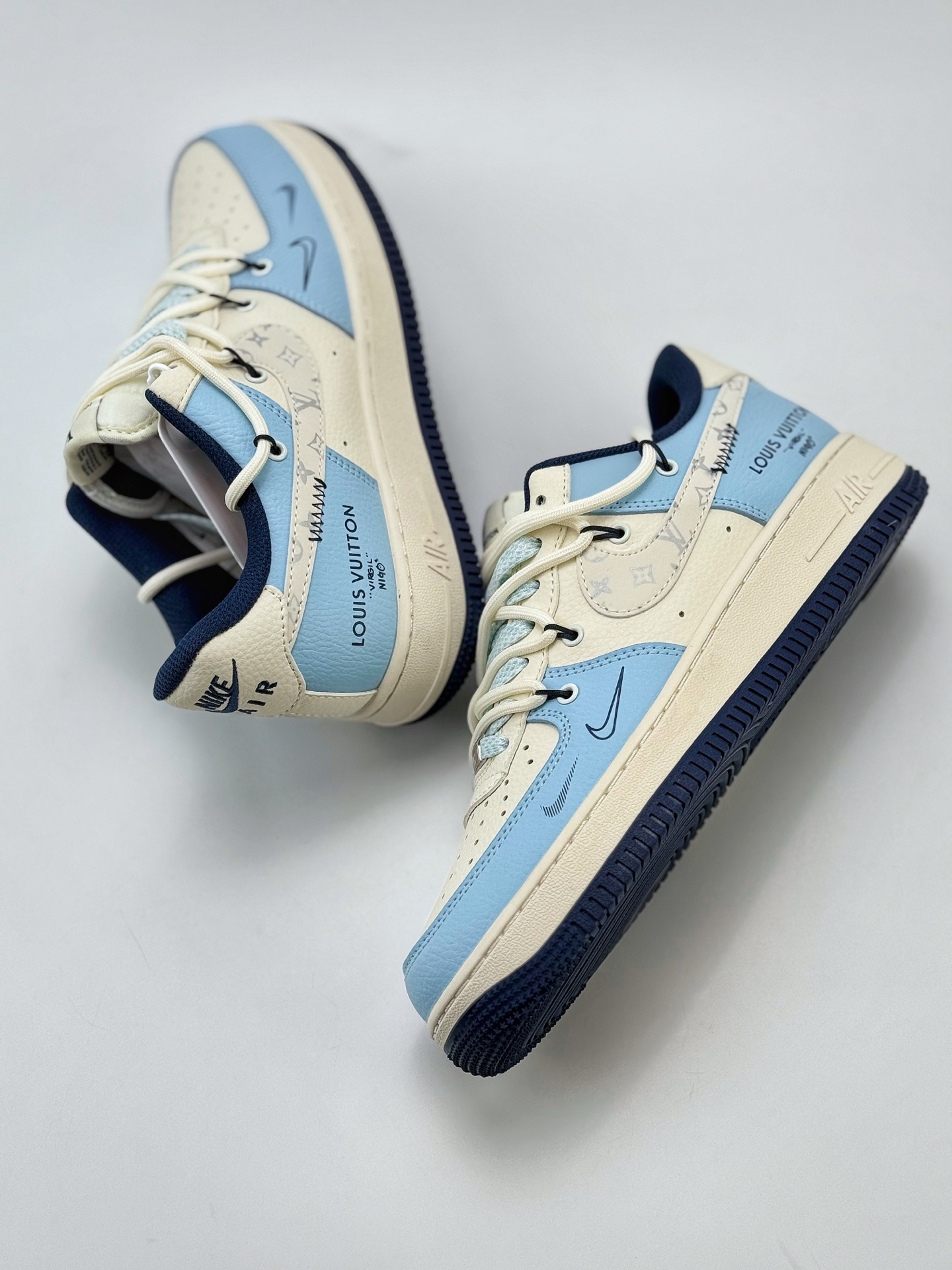 Nike Air Force 1 Low 07 x Louis Vuitton 白蓝小钩绑带 DM6868-058