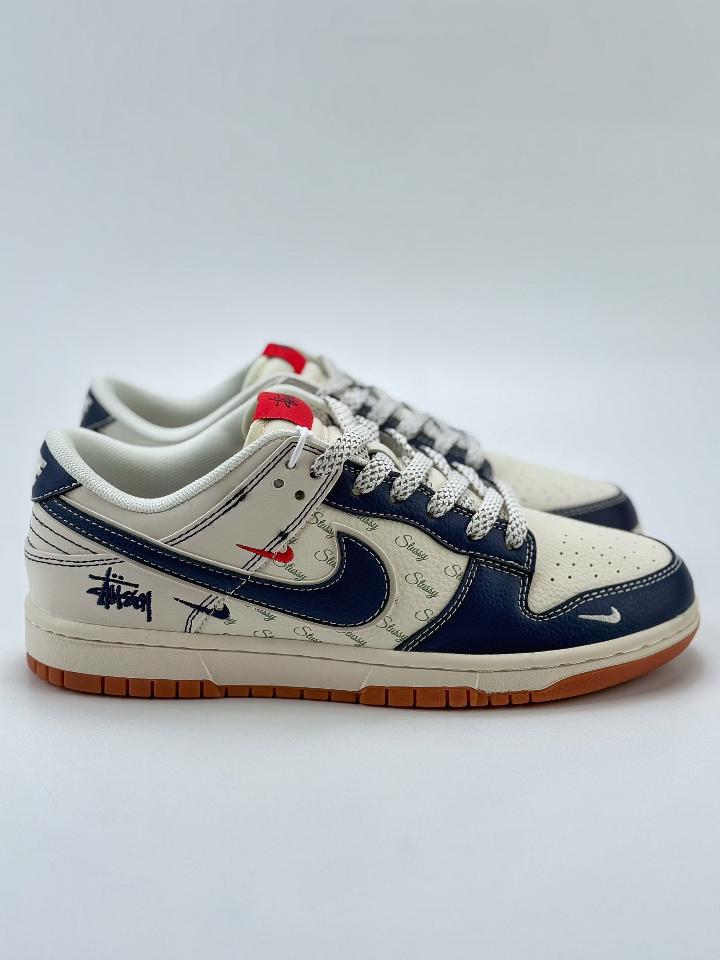 280 Nike SB Dunk Low x Stussy 白蓝三小钩满天星  XS6089-529