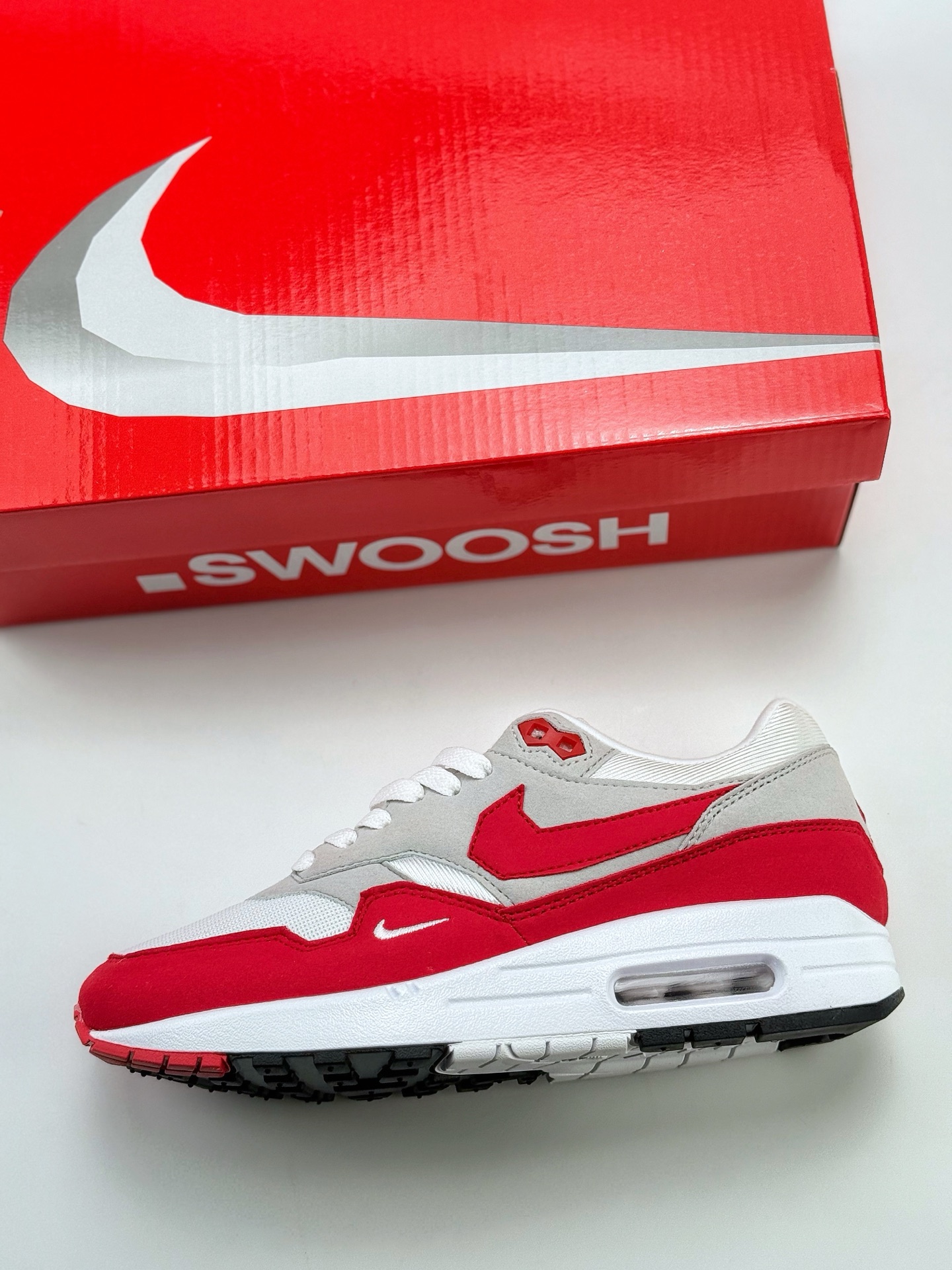 210 Nike Air Max 1 x SWOOSH Exclusive ”Low Poly” 白红 复古休闲跑步鞋 HQ5882-100