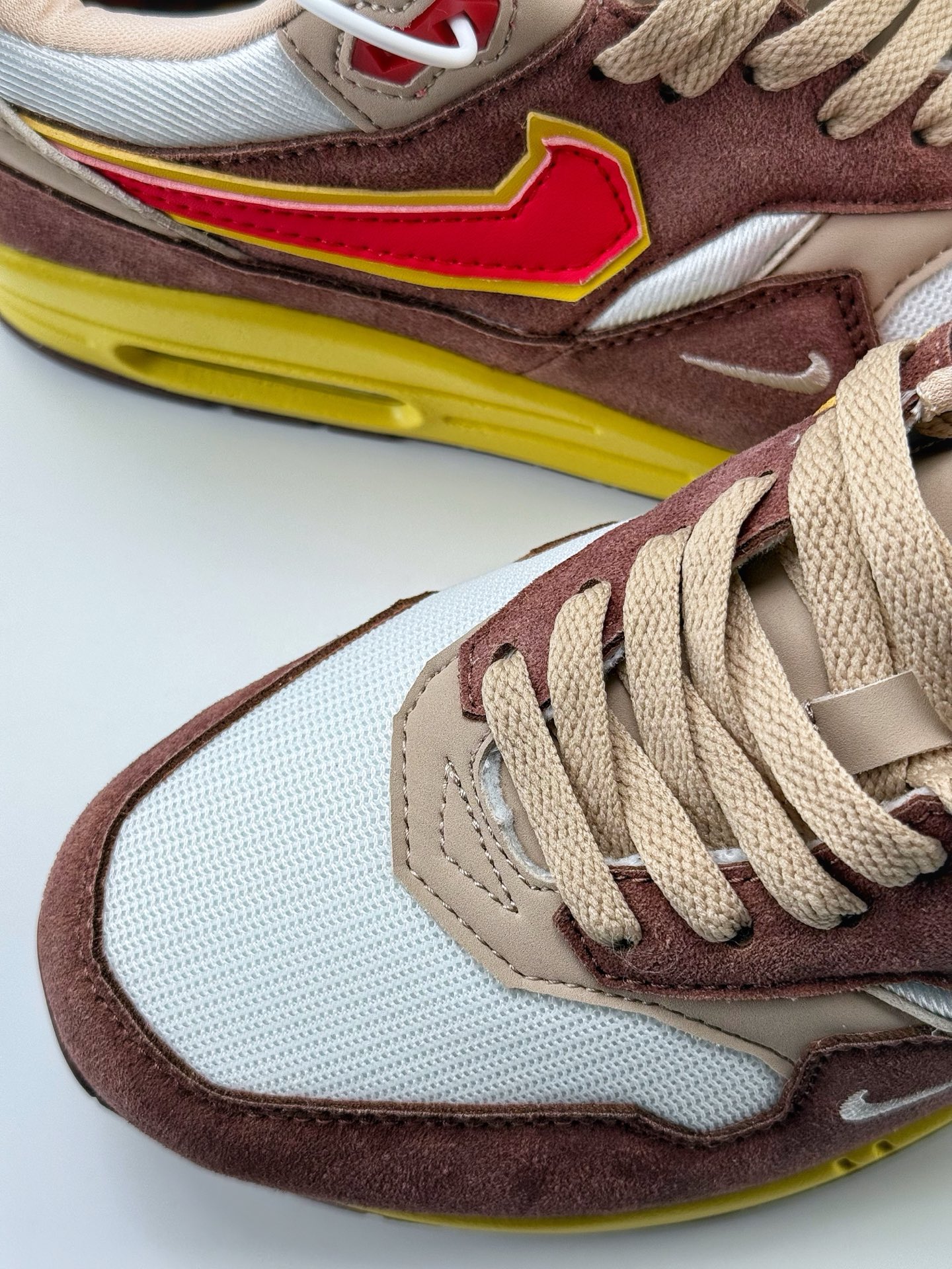 210 Nike Air Max 1 x SWOOSH ”Big Head Origins” 棕色 复古休闲跑步鞋  HV5776-200