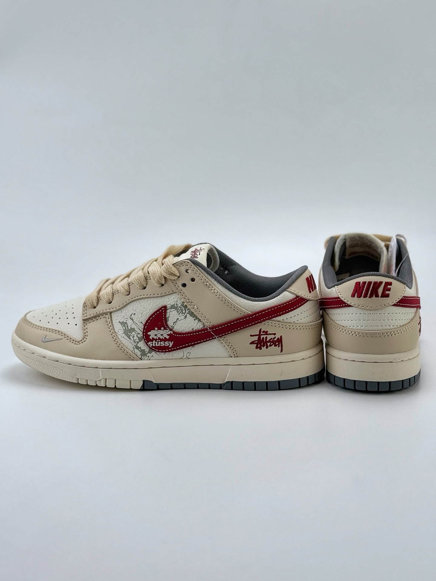 240 Nike SB Dunk Low x Stussy 米白红小钩  JY6988-103