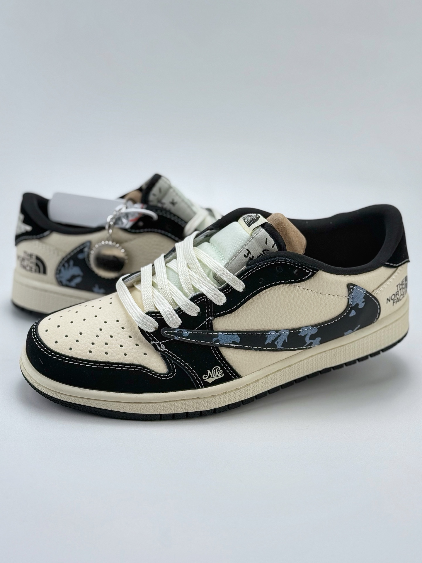 280 Travis Scott x Nike Air Jordan 1 Low x The North Face Air Jordan 1 Low 反转白黑倒钩  XS2024-021