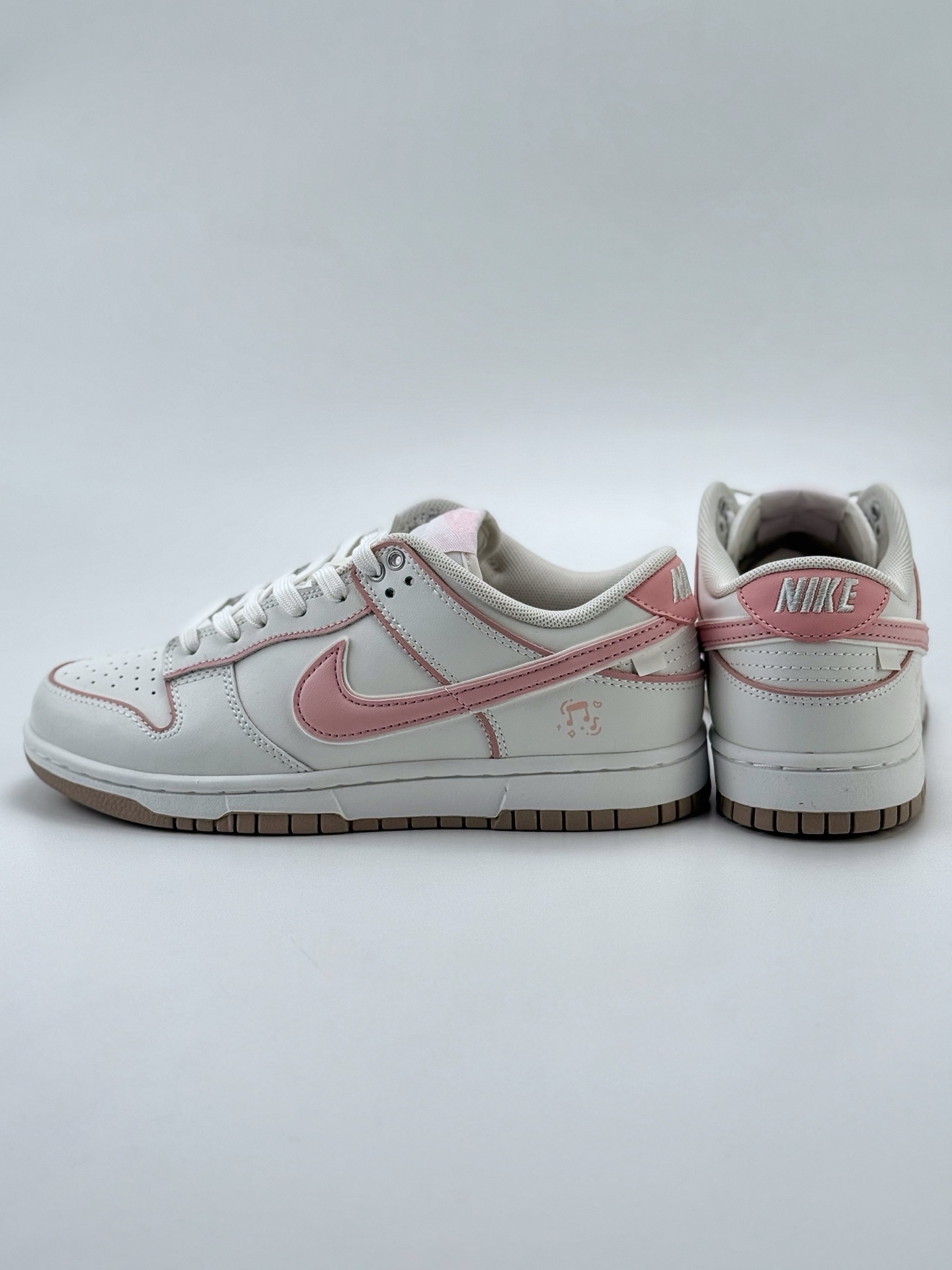 240 Nike SB Dunk Low 心动旋律 白粉  WP0212-013