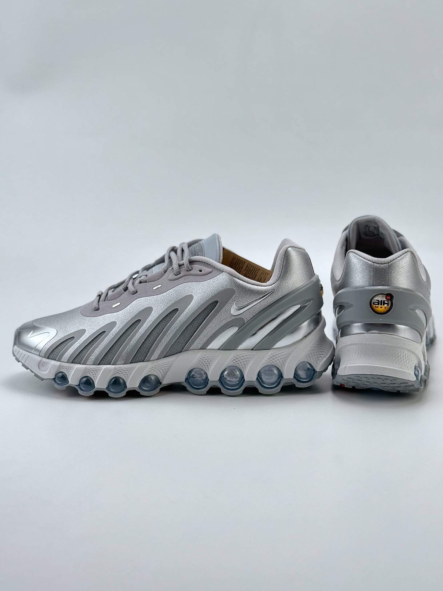 190 Nike Air Max DN8 复古减震气垫跑鞋 HF5509-001