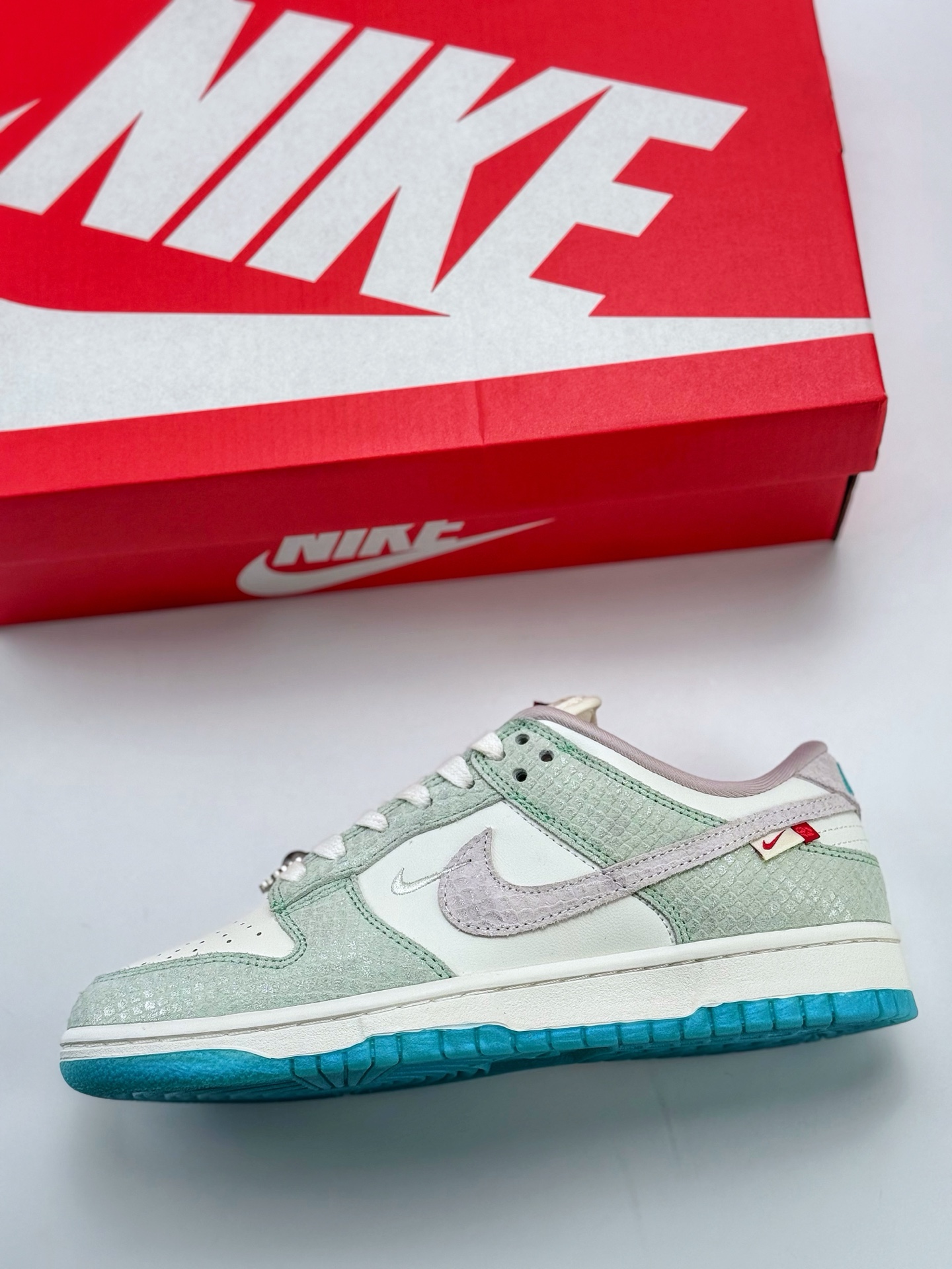 240 Nike SB Dunk Low LX CNY Year Of The Drange 龙年 白仙人掌绿 FZ5065-111
