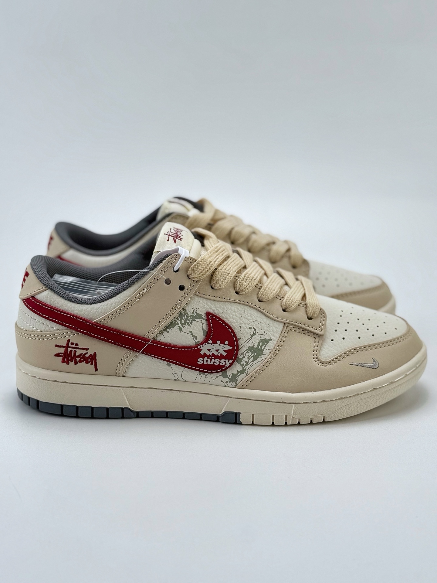 240 Nike SB Dunk Low x Stussy 米白红小钩  JY6988-103