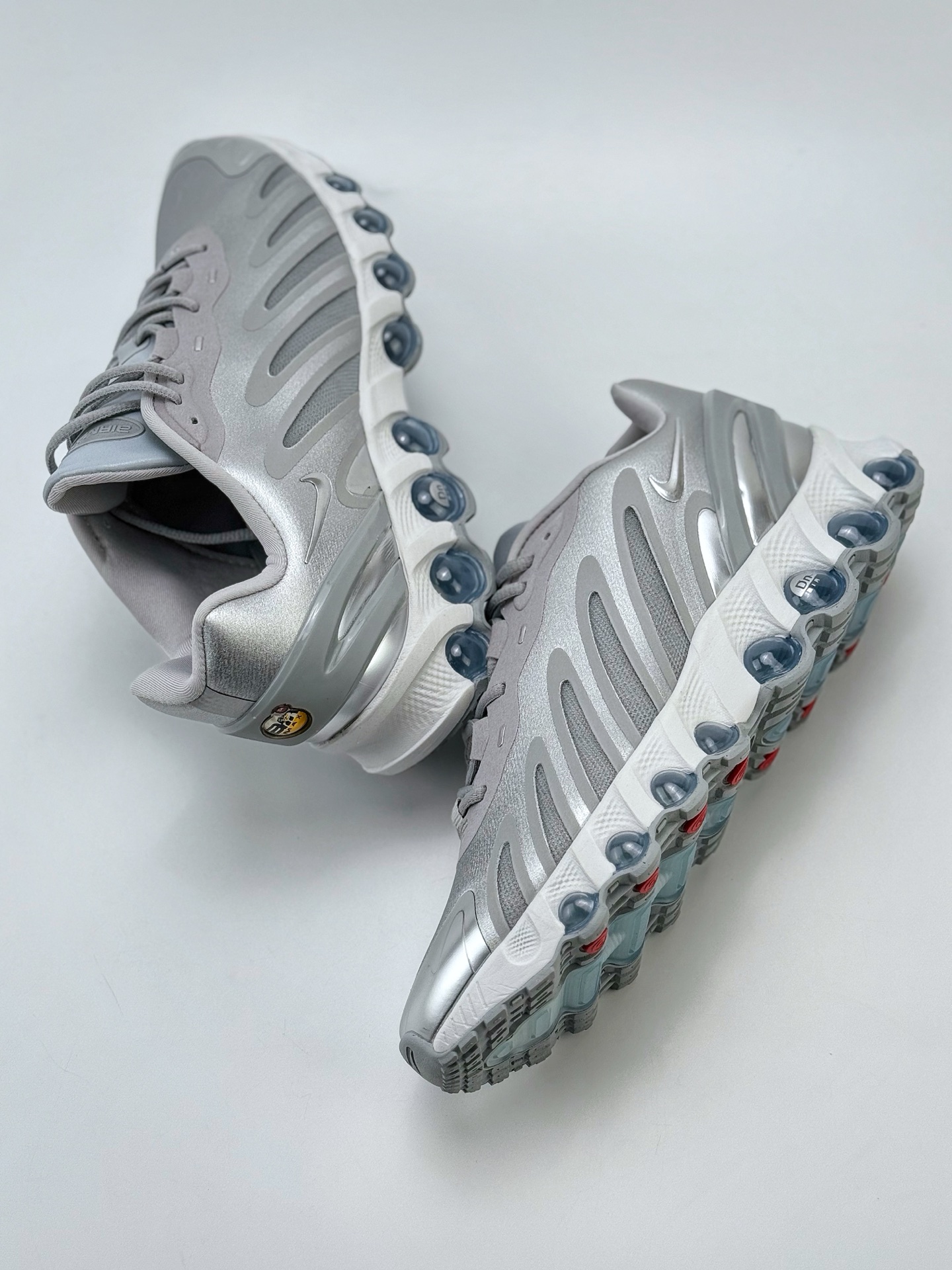 190 Nike Air Max DN8 复古减震气垫跑鞋 HF5509-001