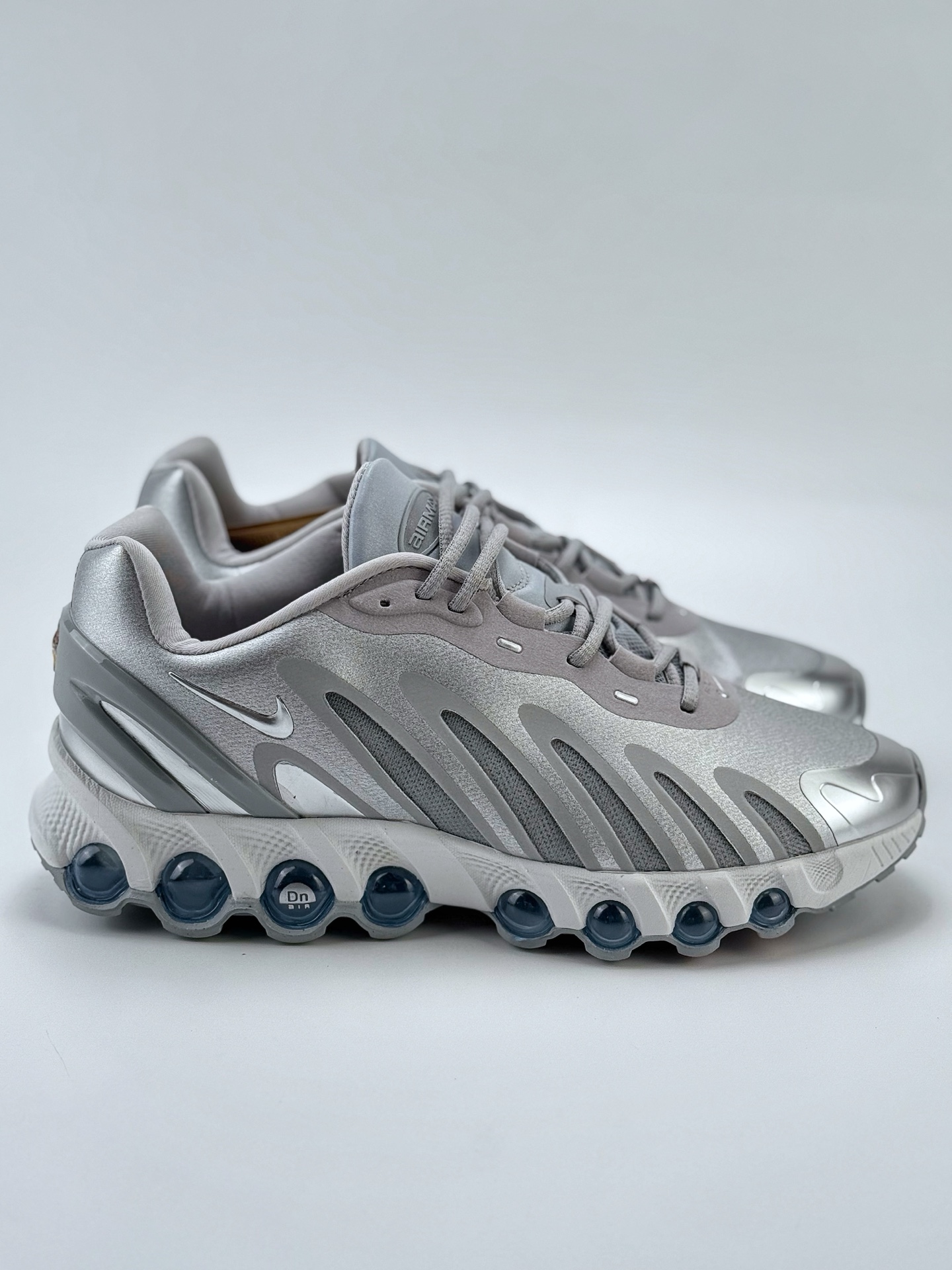 190 Nike Air Max DN8 复古减震气垫跑鞋 HF5509-001