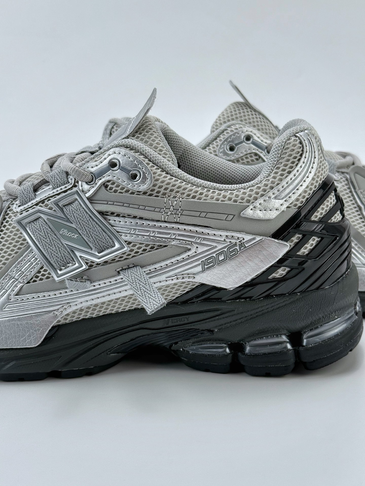 200 New Balance U1906系列 复古单品宝藏老爹鞋款 U1906AA