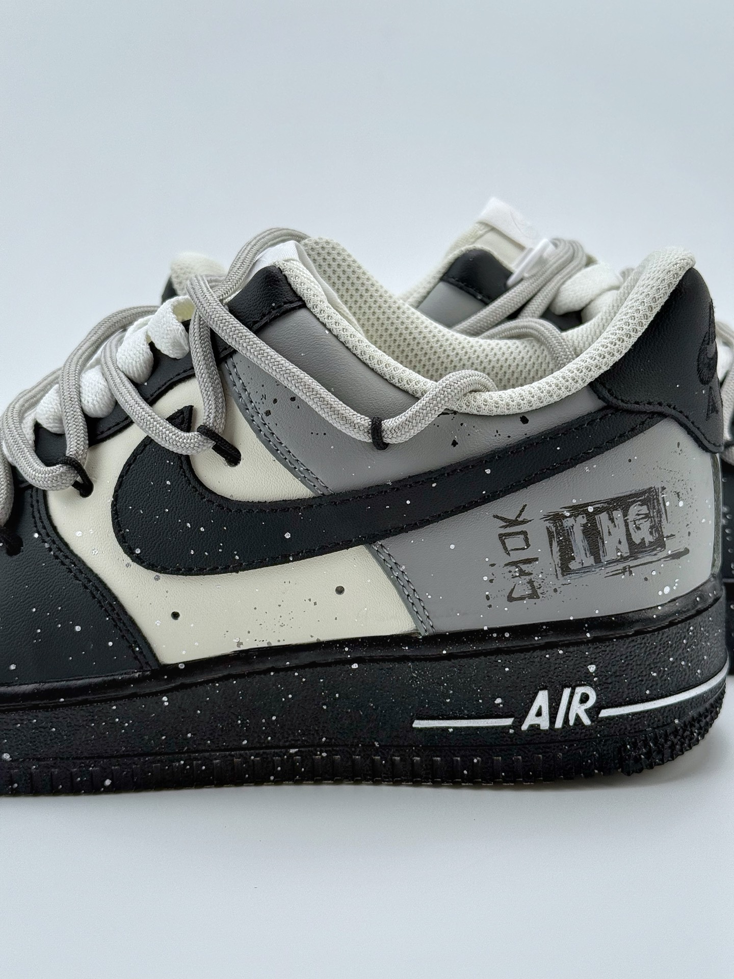 260 Nike Air Force 1 Low 07 811制造 无声缠绕 情绪 黑白灰手绘  XV7981-476