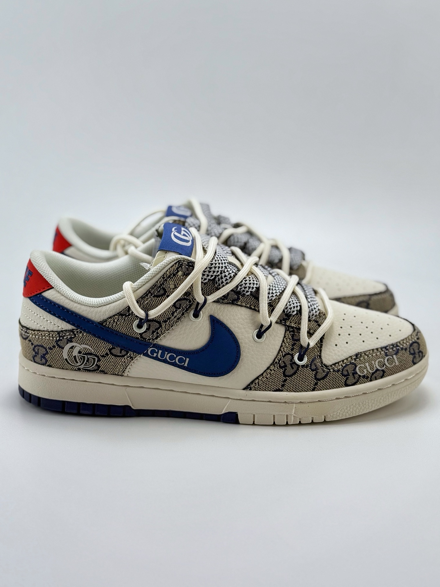300 Nike SB Dunk Low x GUCCI 白灰蓝绑带满天星  SJ2068-317