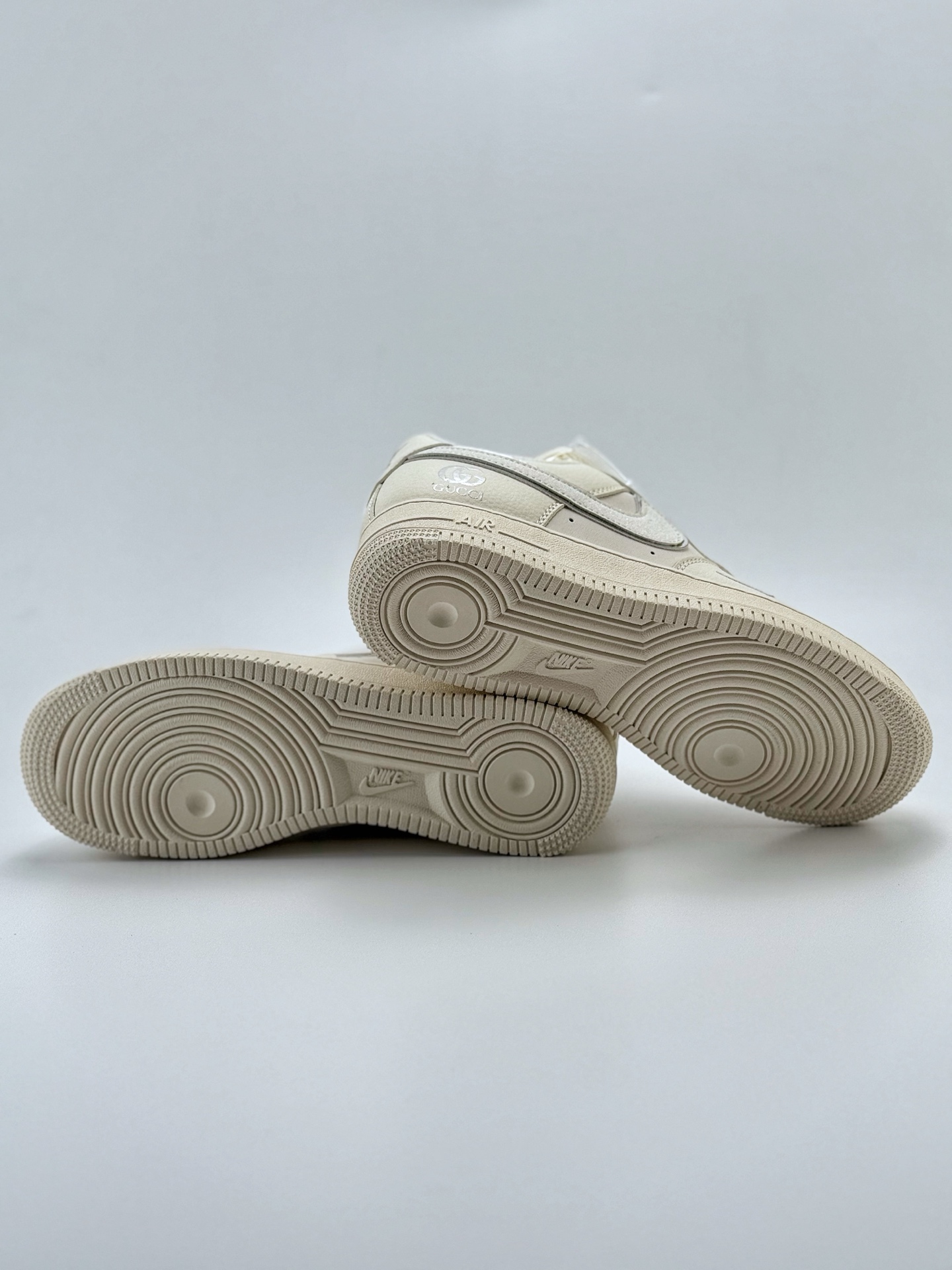 220 Nike Air Force 1 Low 07 x GUCCI 白银小钩满天星  QY6818-612