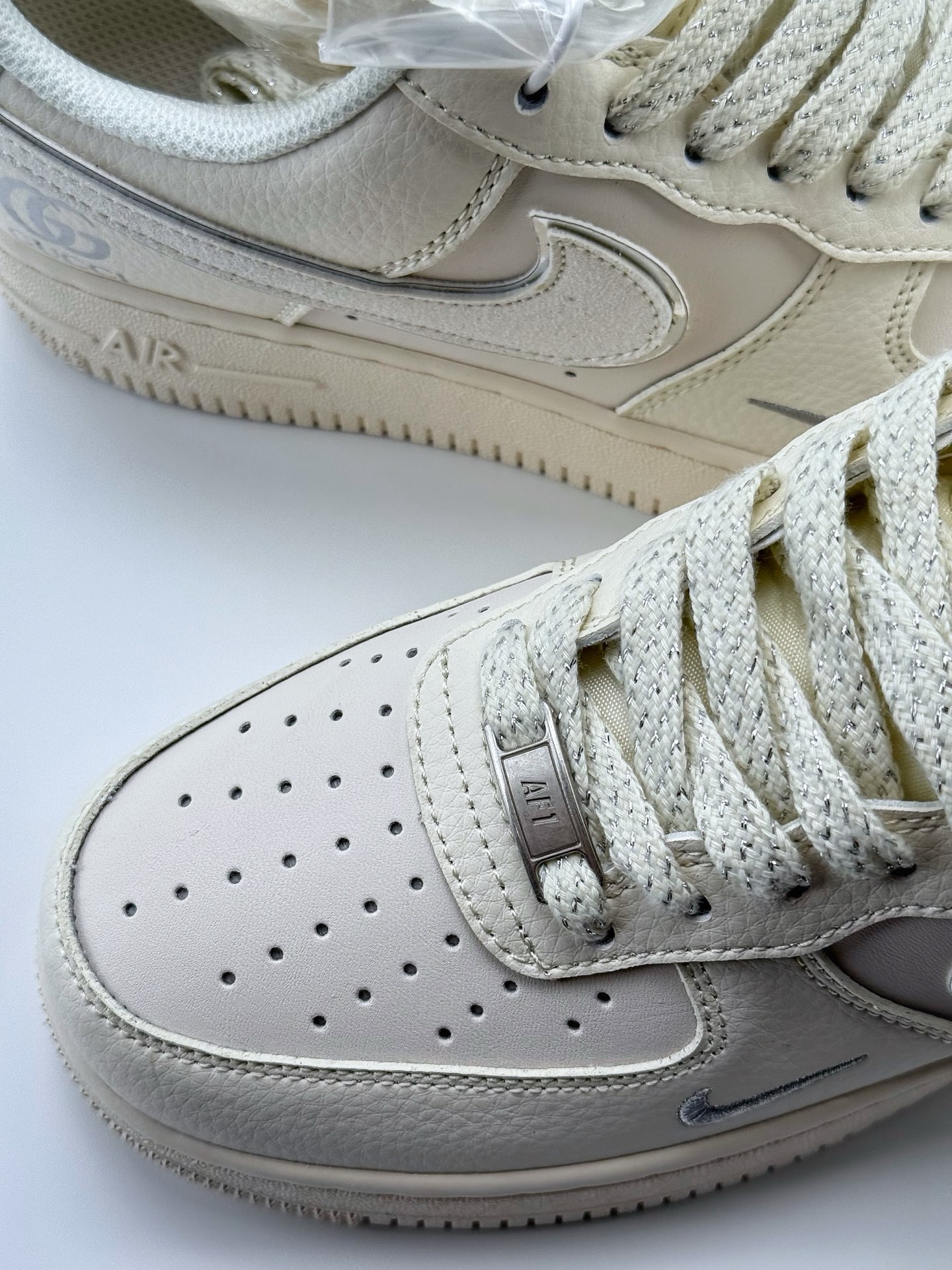 220 Nike Air Force 1 Low 07 x GUCCI 白银小钩满天星  QY6818-612