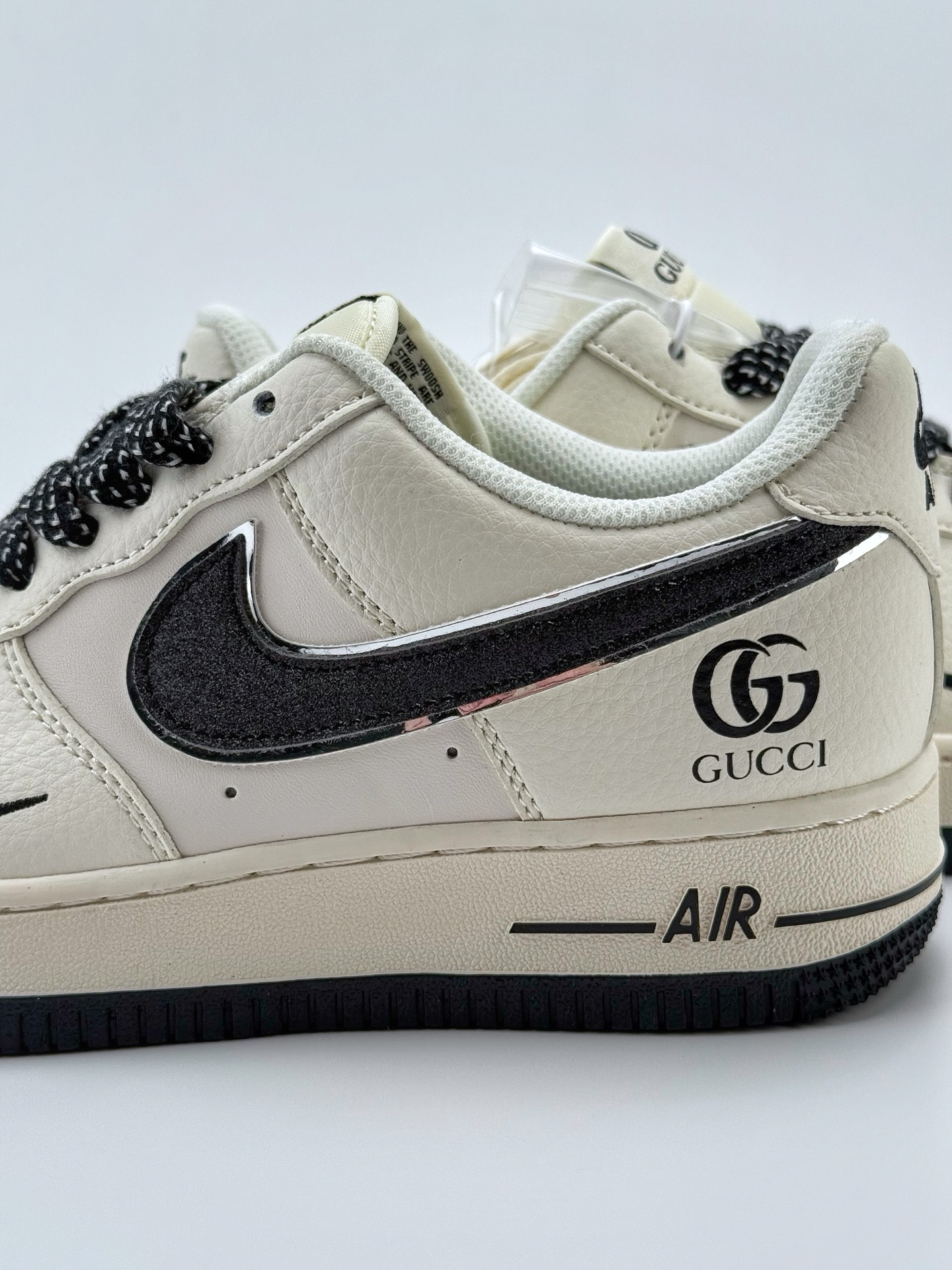 220 Nike Air Force 1 Low 07 x GUCCI 白黑小钩满天星  QY6818-611