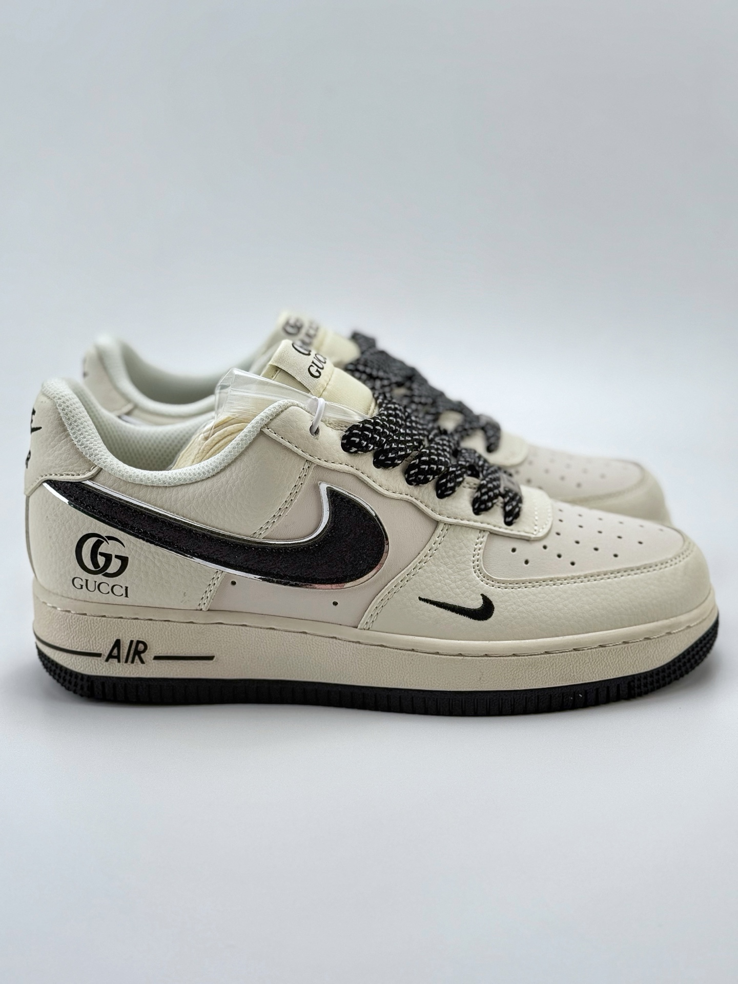 220 Nike Air Force 1 Low 07 x GUCCI 白黑小钩满天星  QY6818-611