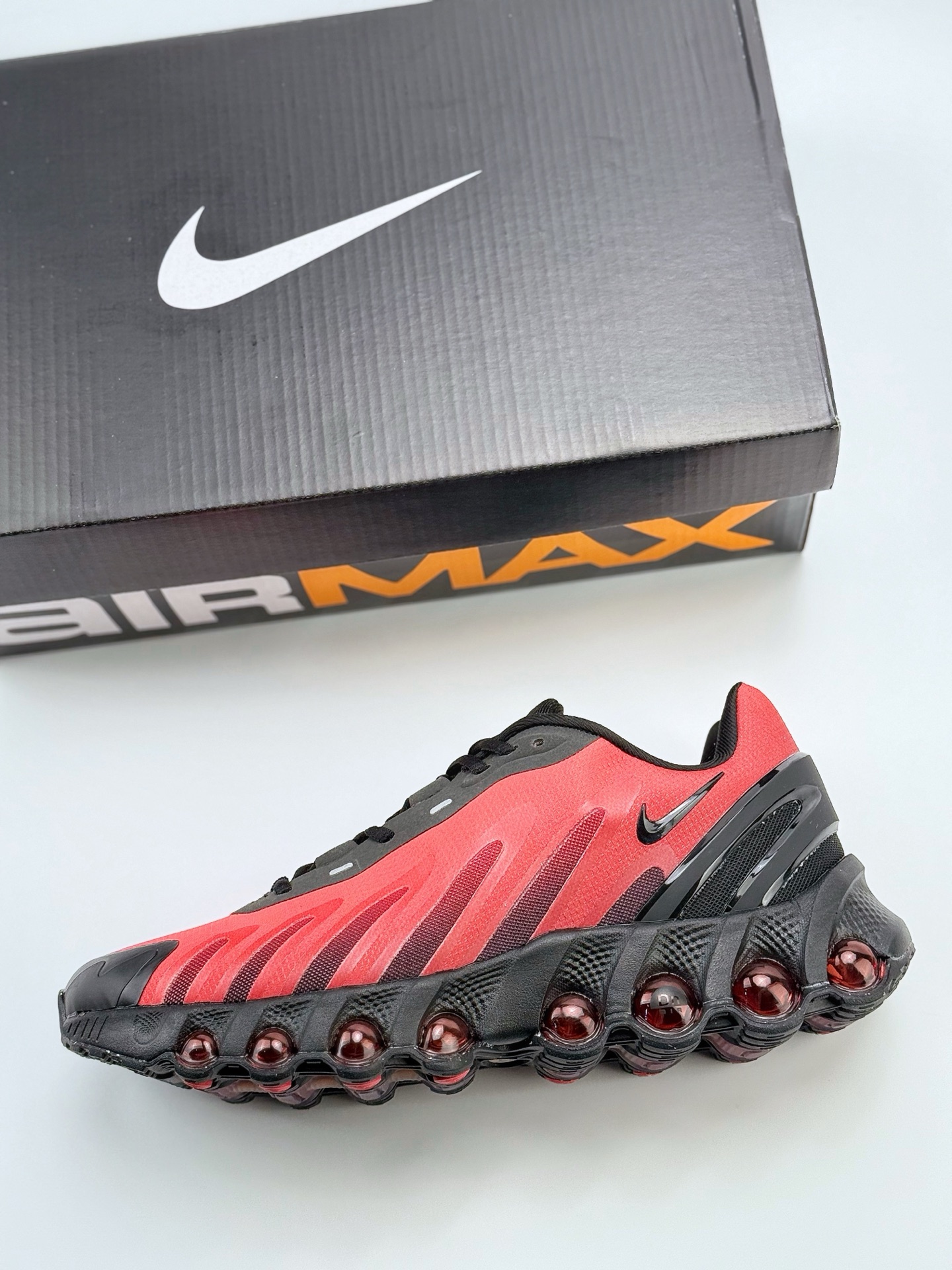 190 Nike Air Max DN8 复古减震气垫跑鞋  FQ7860-008