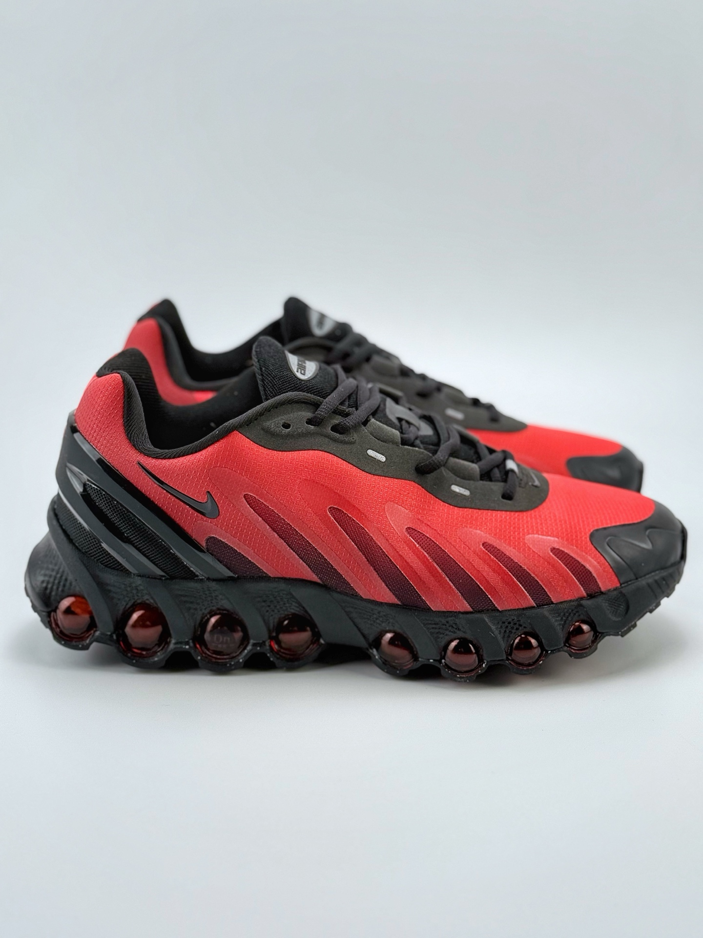 190 Nike Air Max DN8 复古减震气垫跑鞋  FQ7860-008