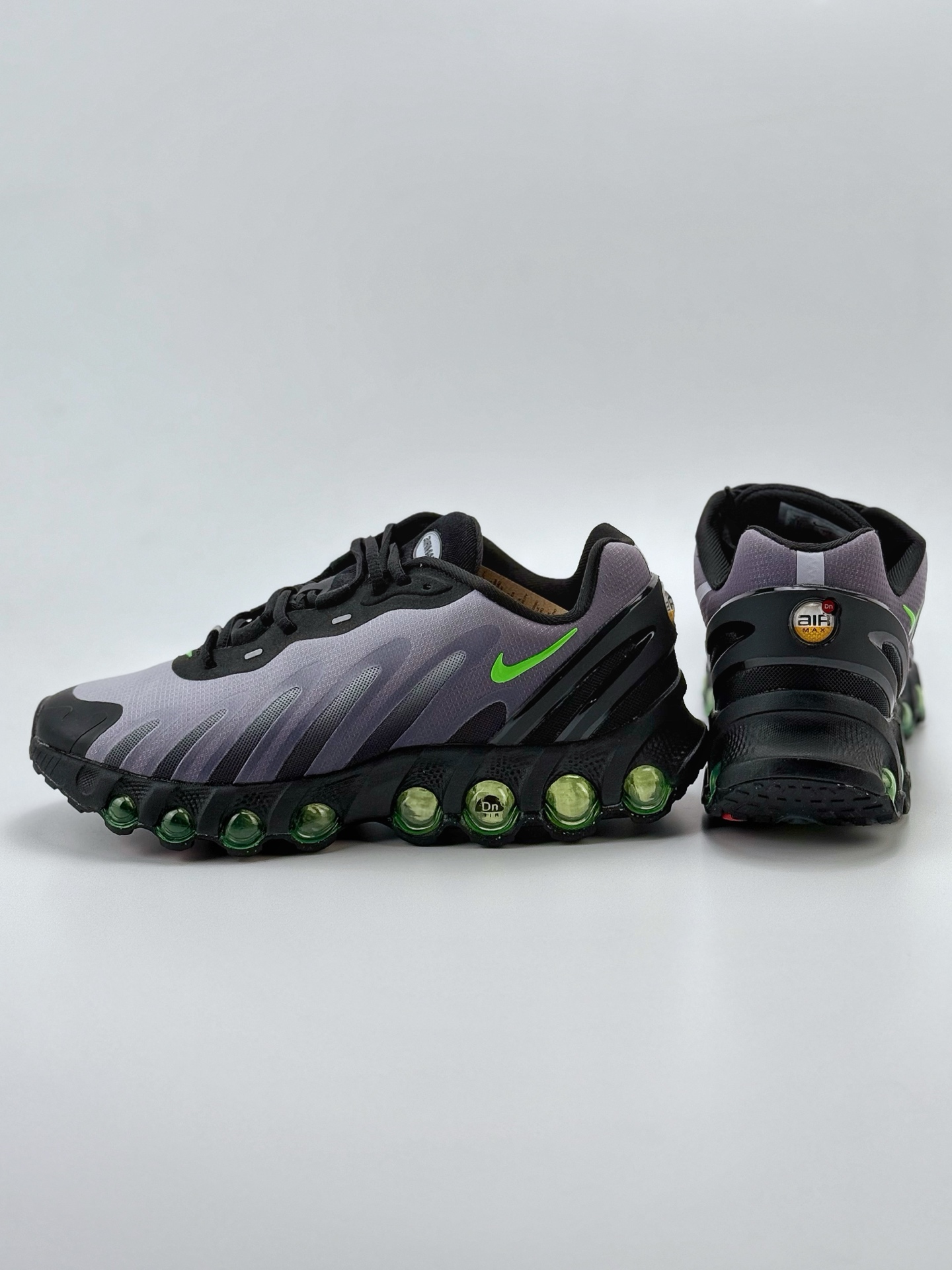 190 Nike Air Max DN8 复古减震气垫跑鞋  FQ7860-003