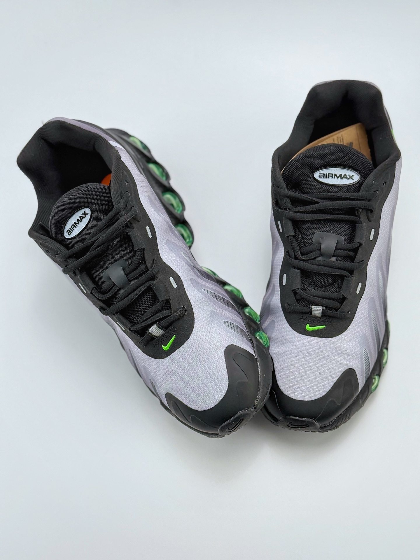 190 Nike Air Max DN8 复古减震气垫跑鞋  FQ7860-003