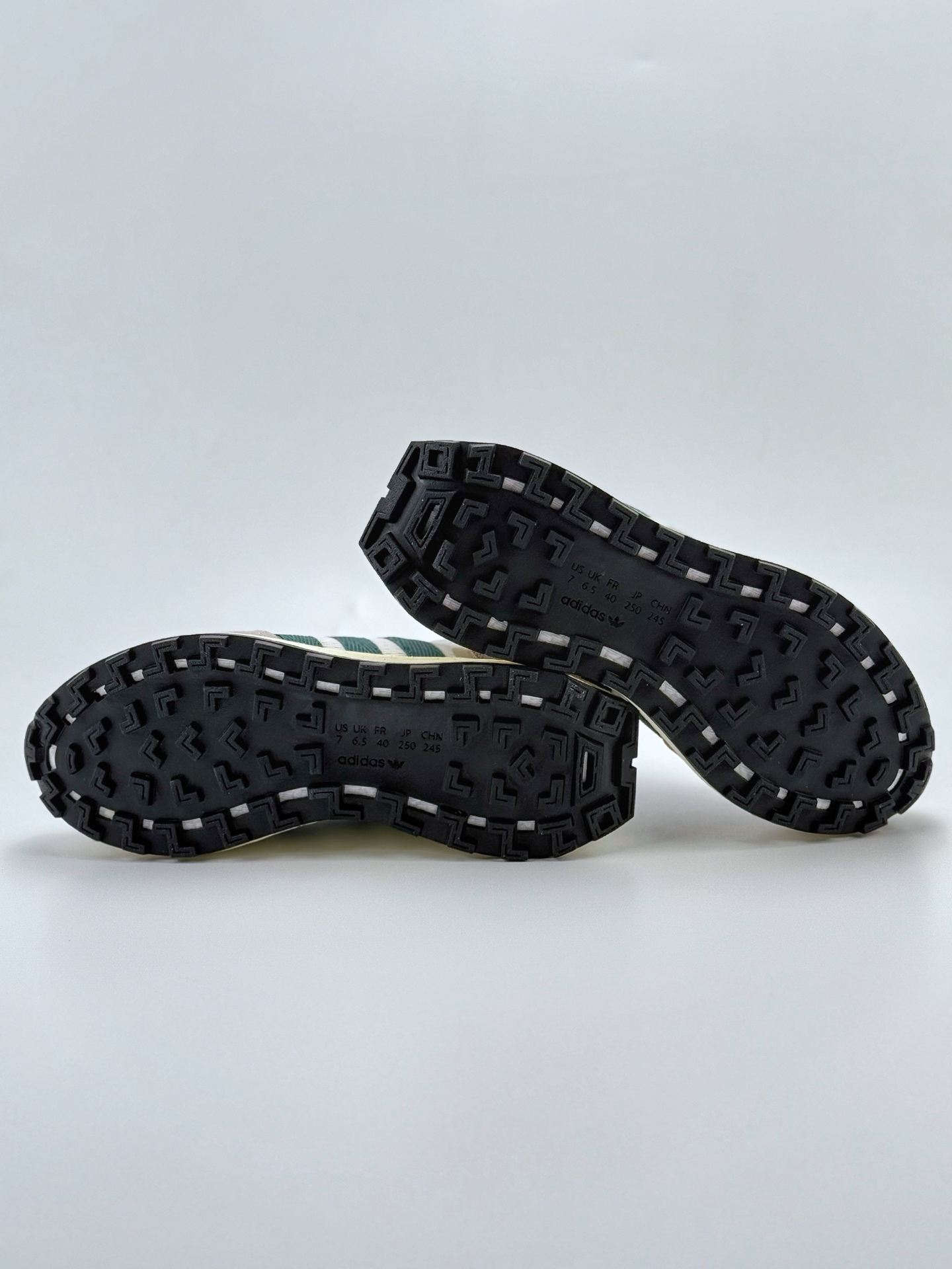 180 adidas Racing E5 Boost Prototype  速度轻盈复古系列 IE3910