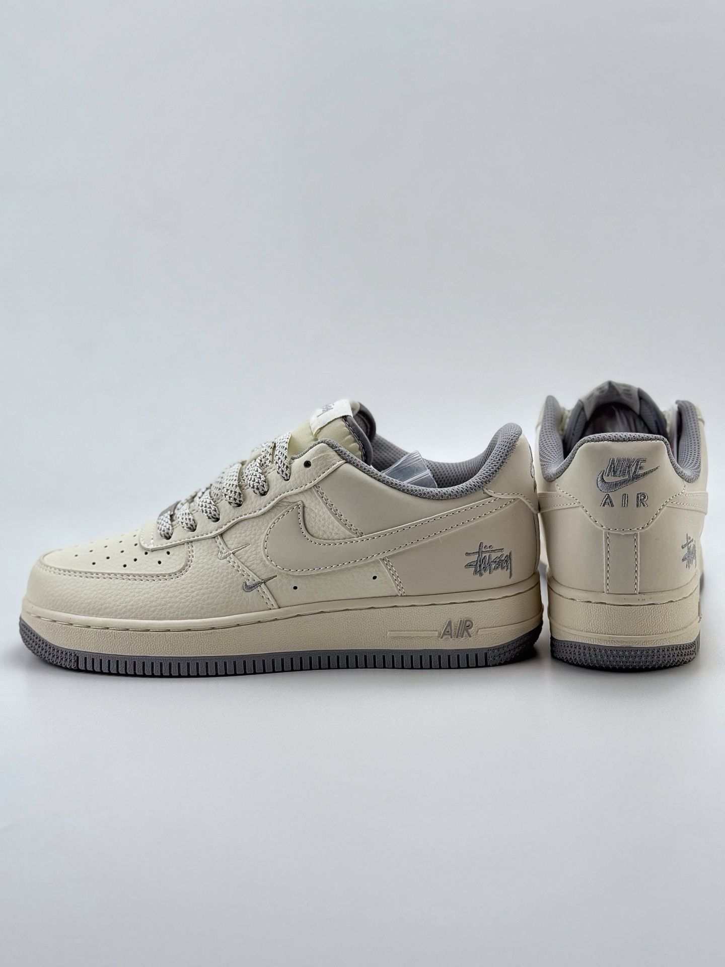 260 Nike Air Force 1 Low 07 x Stussy 白灰双小钩满天星 XZ6188-712