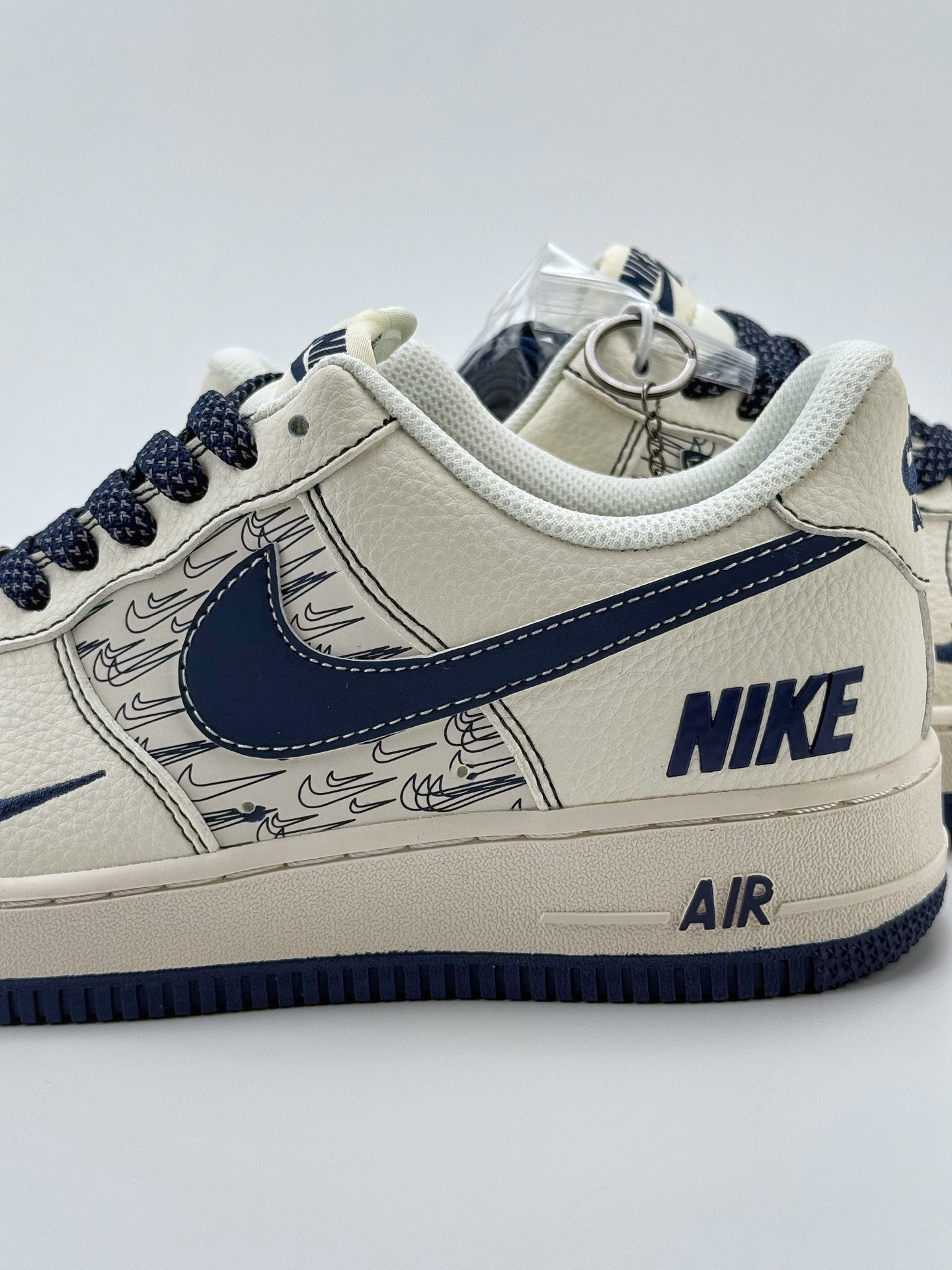 260 Nike Air Force 1 Low 07 白蓝小钩满天星  HH7518-069