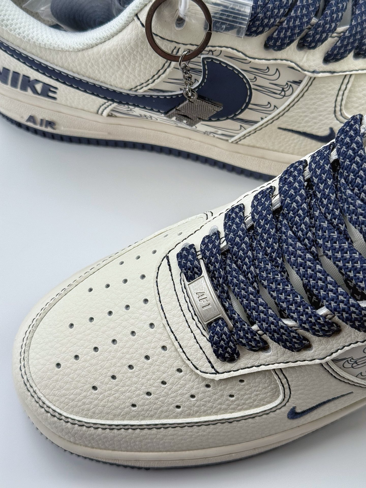 260 Nike Air Force 1 Low 07 白蓝小钩满天星  HH7518-069
