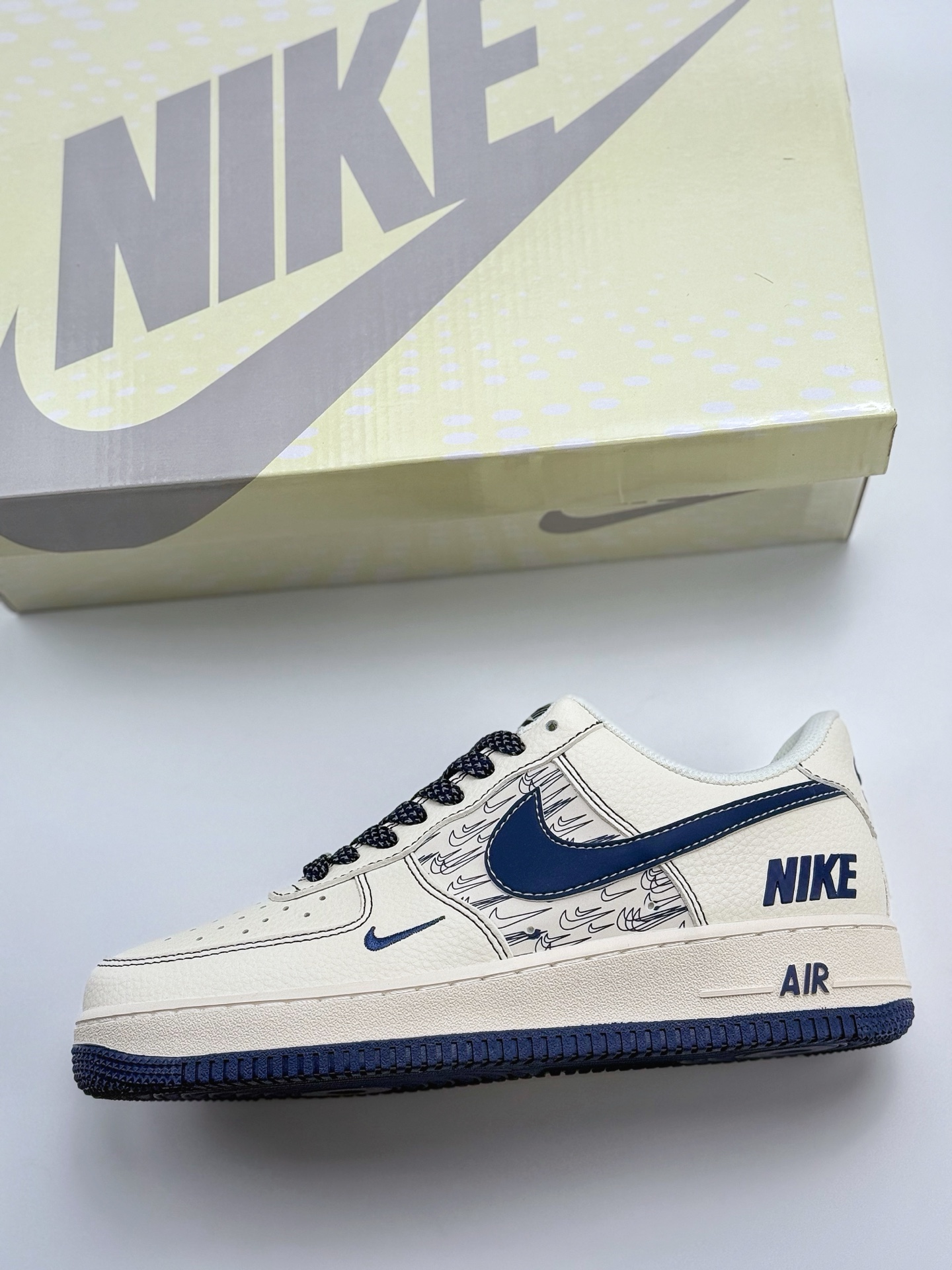 260 Nike Air Force 1 Low 07 白蓝小钩满天星  HH7518-069