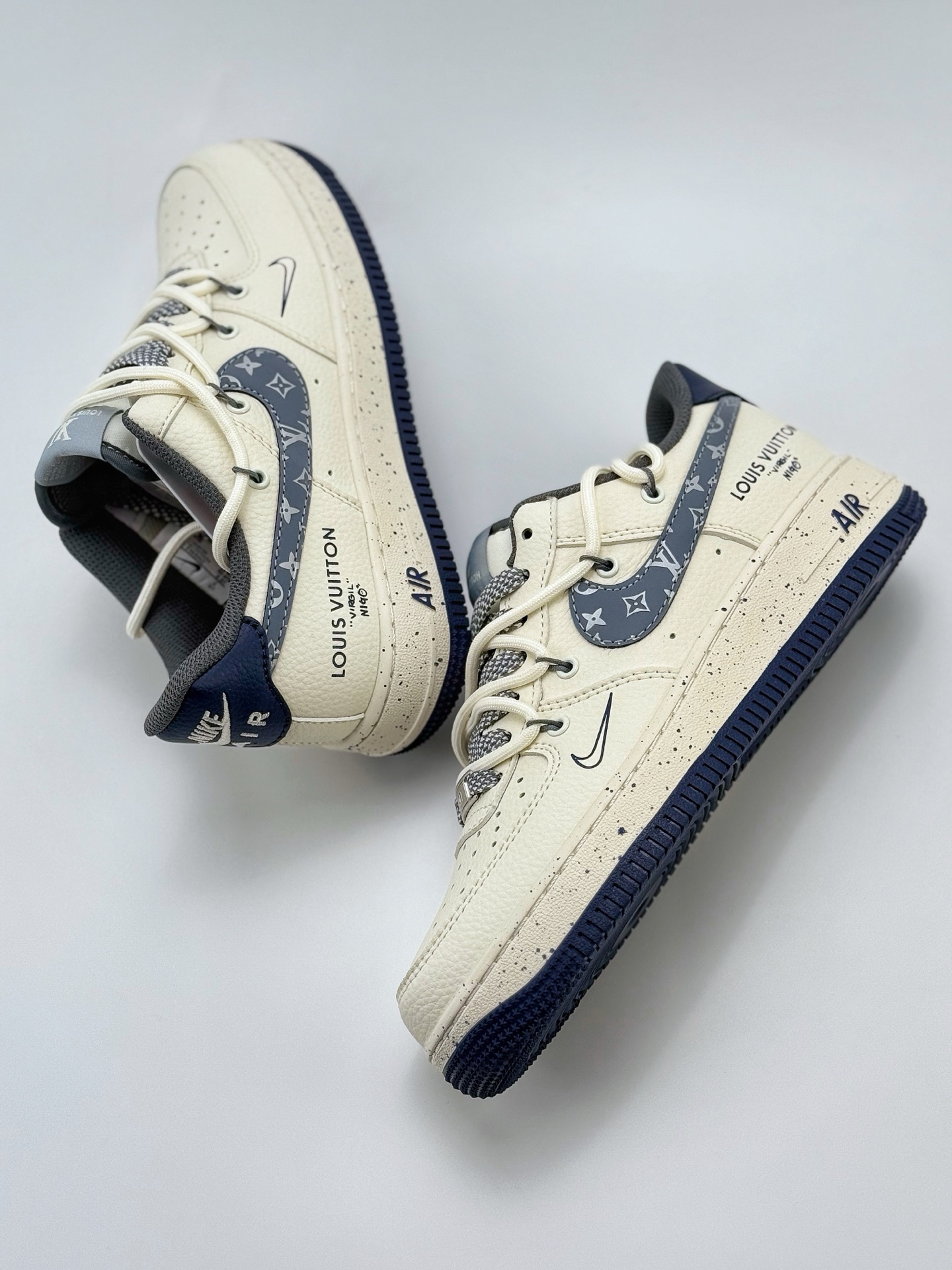 260 Nike Air Force 1 Low 07 x Louis Vuitton 白灰小钩绑带满天星  DM6868-066