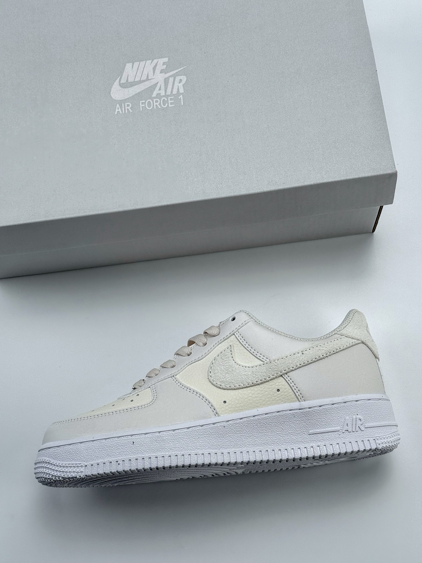 200 Nike Air Force 1 Low 07 NN 乳白色 HQ3905-001