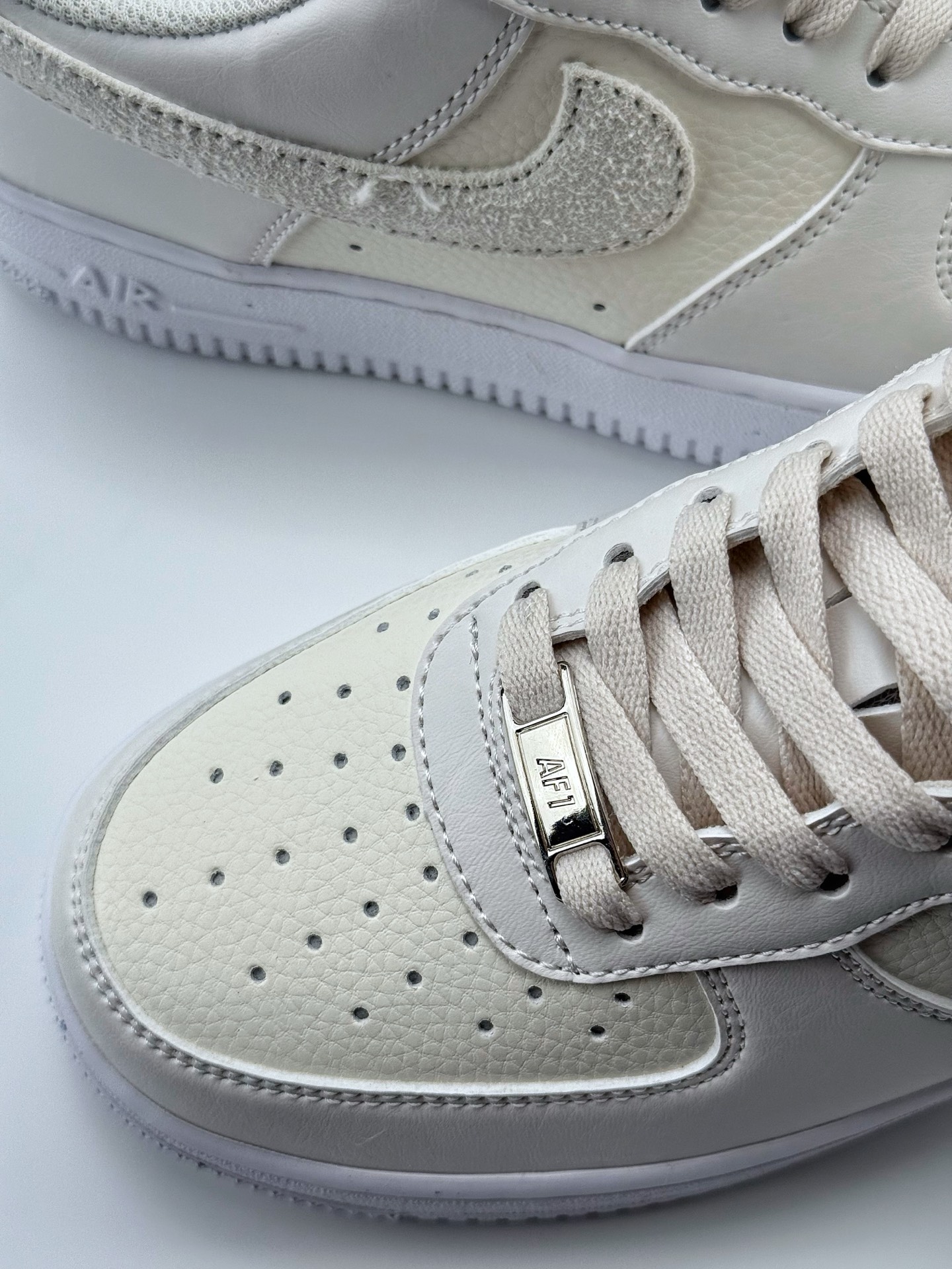 200 Nike Air Force 1 Low 07 NN 乳白色 HQ3905-001