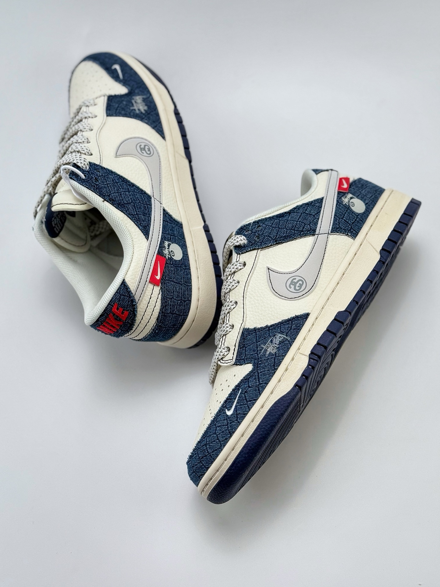 280 Nike SB Dunk Low x Stussy 白牛仔蓝小钩满天星  ZH2598-268